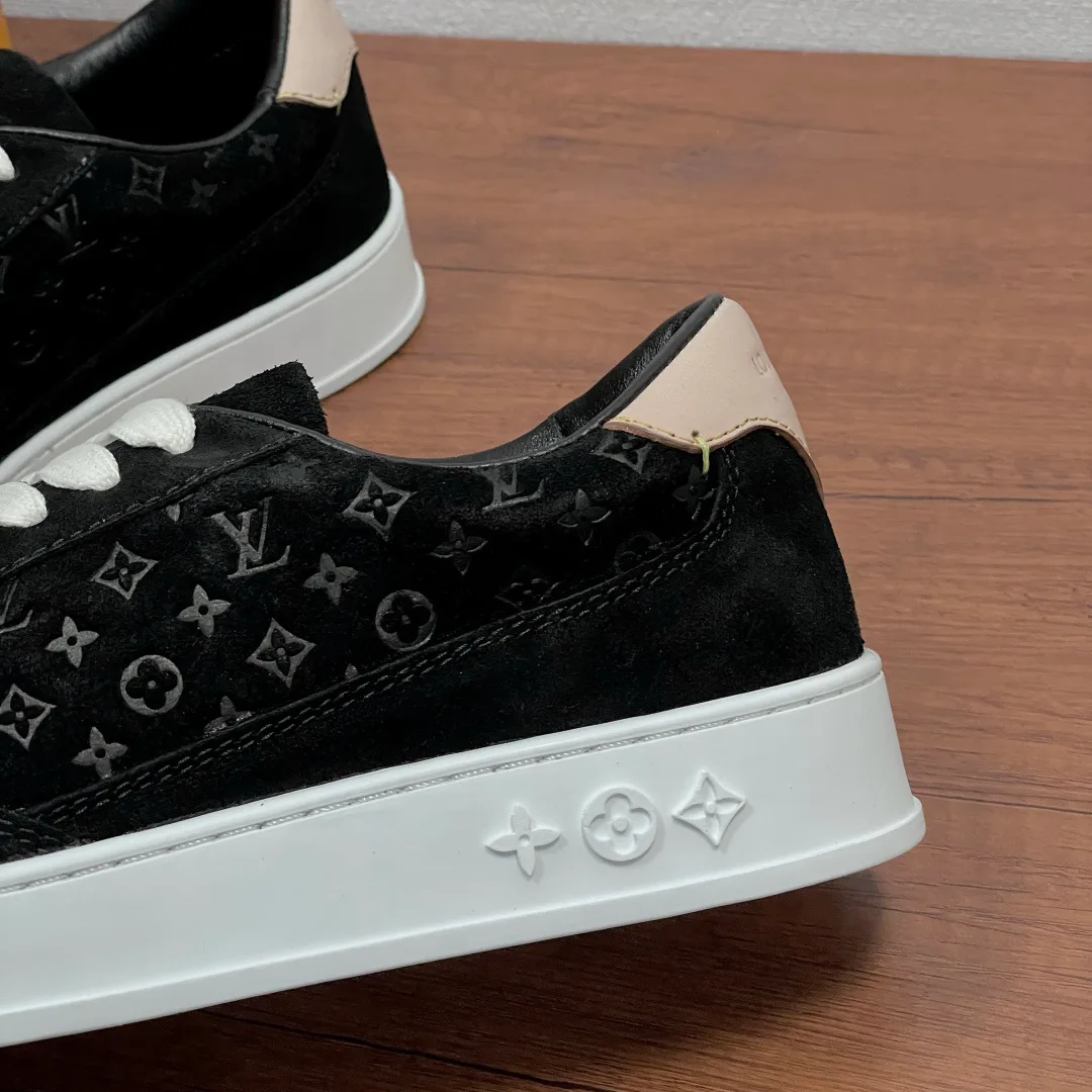 Кроссовки Мужские Louis Vuitton 17542455