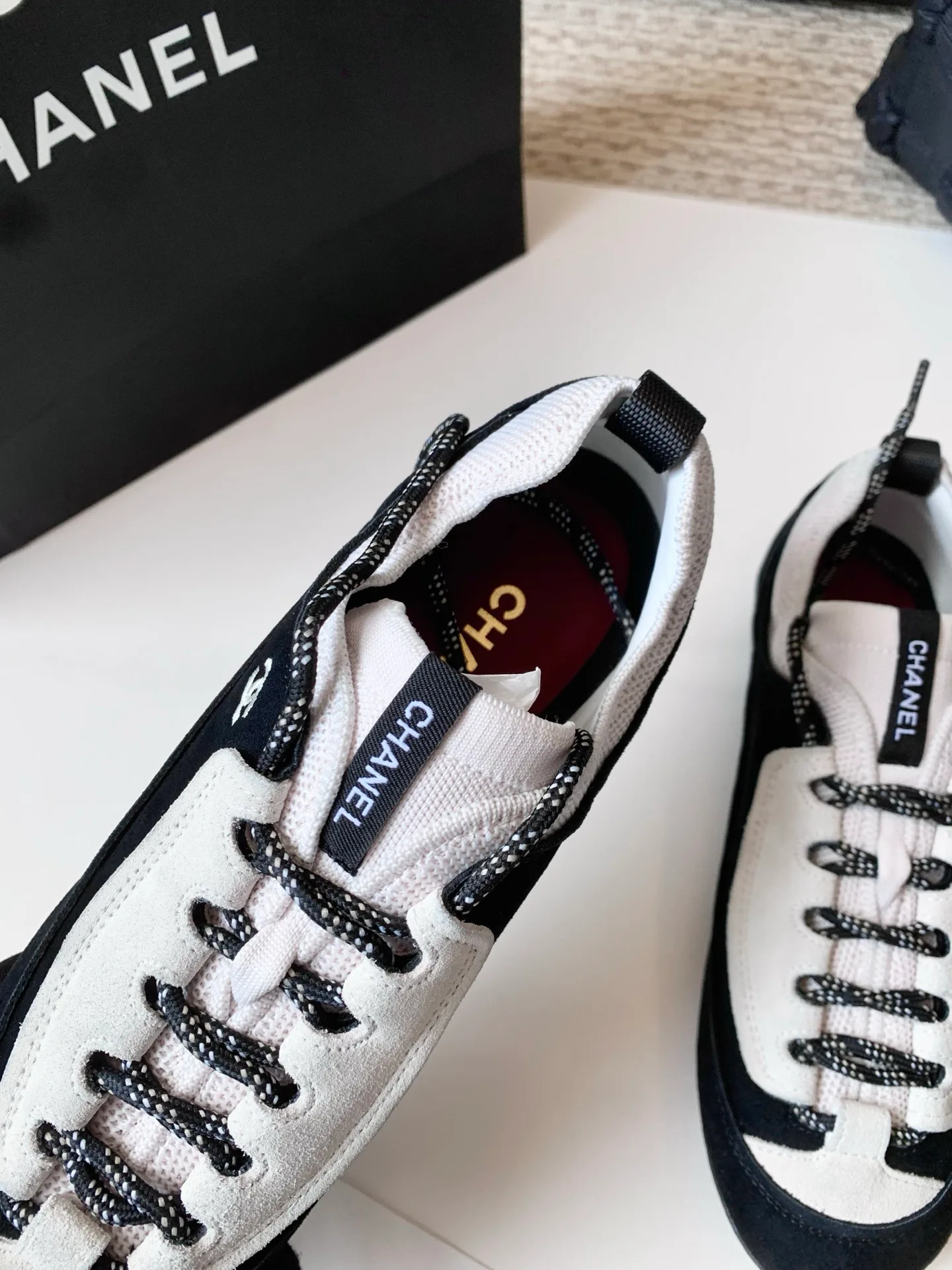 Кроссовки Женские Chanel 17989903