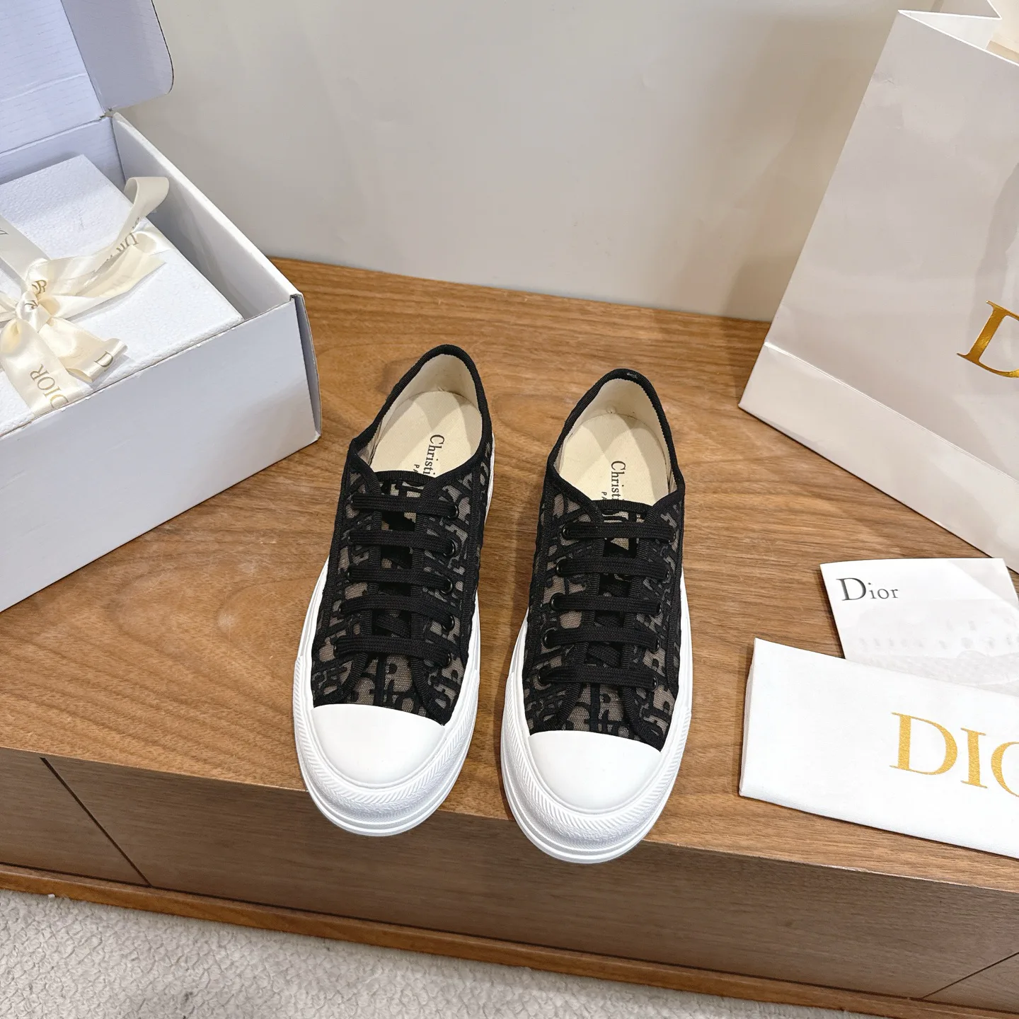 Кроссовки Женские Christian Dior 18006950