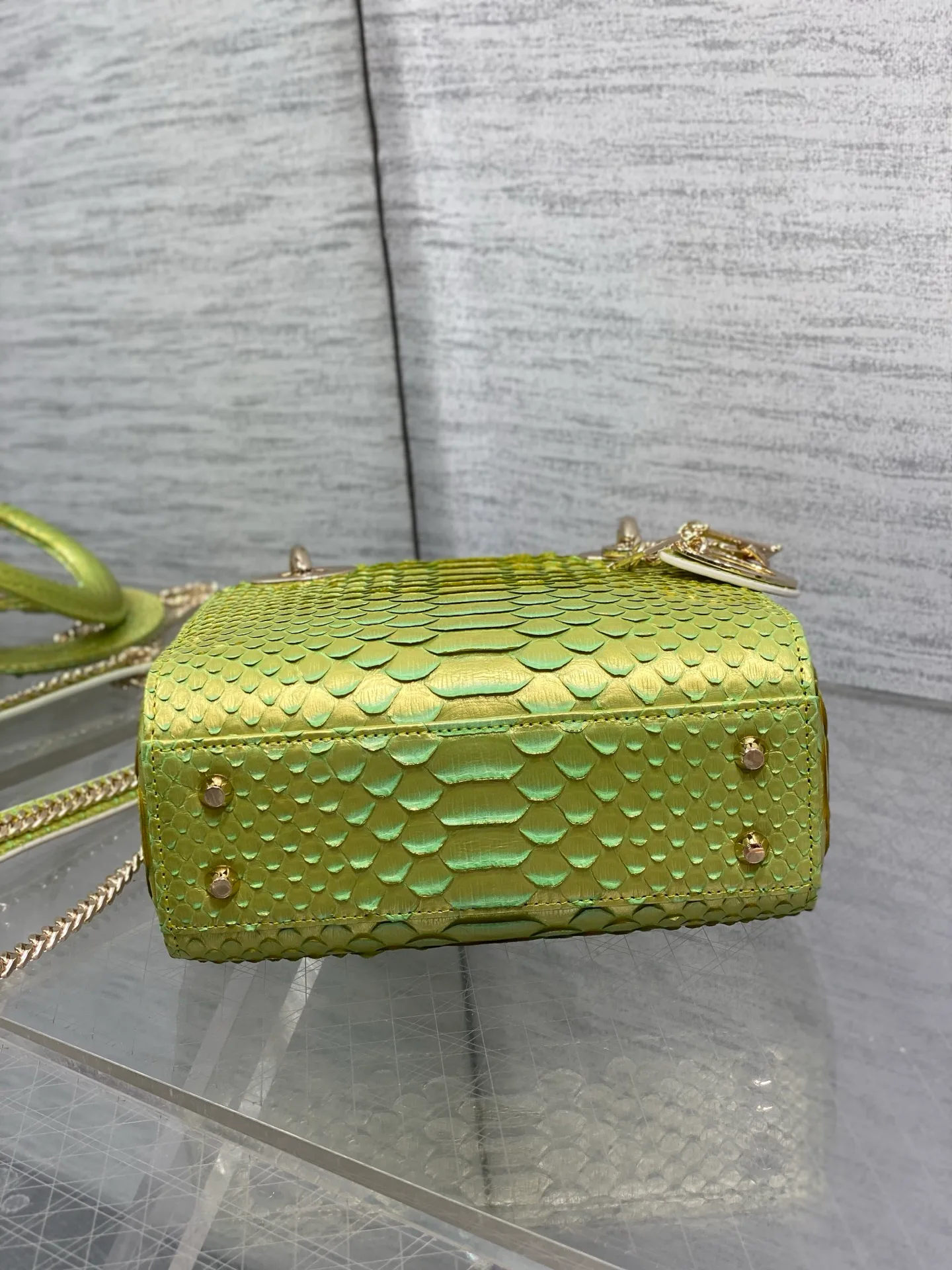 Классические Сумки Женские Christian Dior 17033680