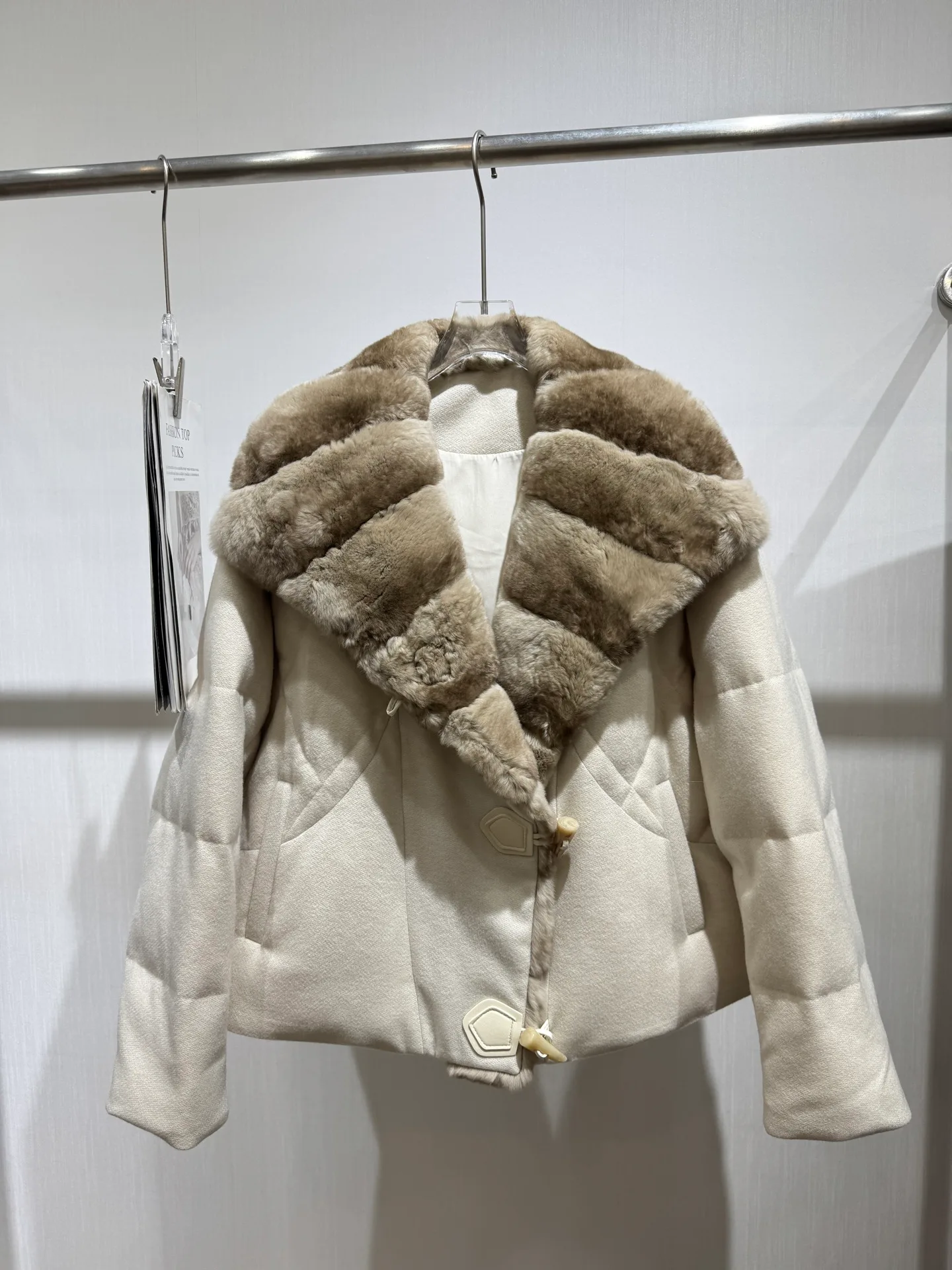 Куртки И Пуховики Женские Max Mara 18734859