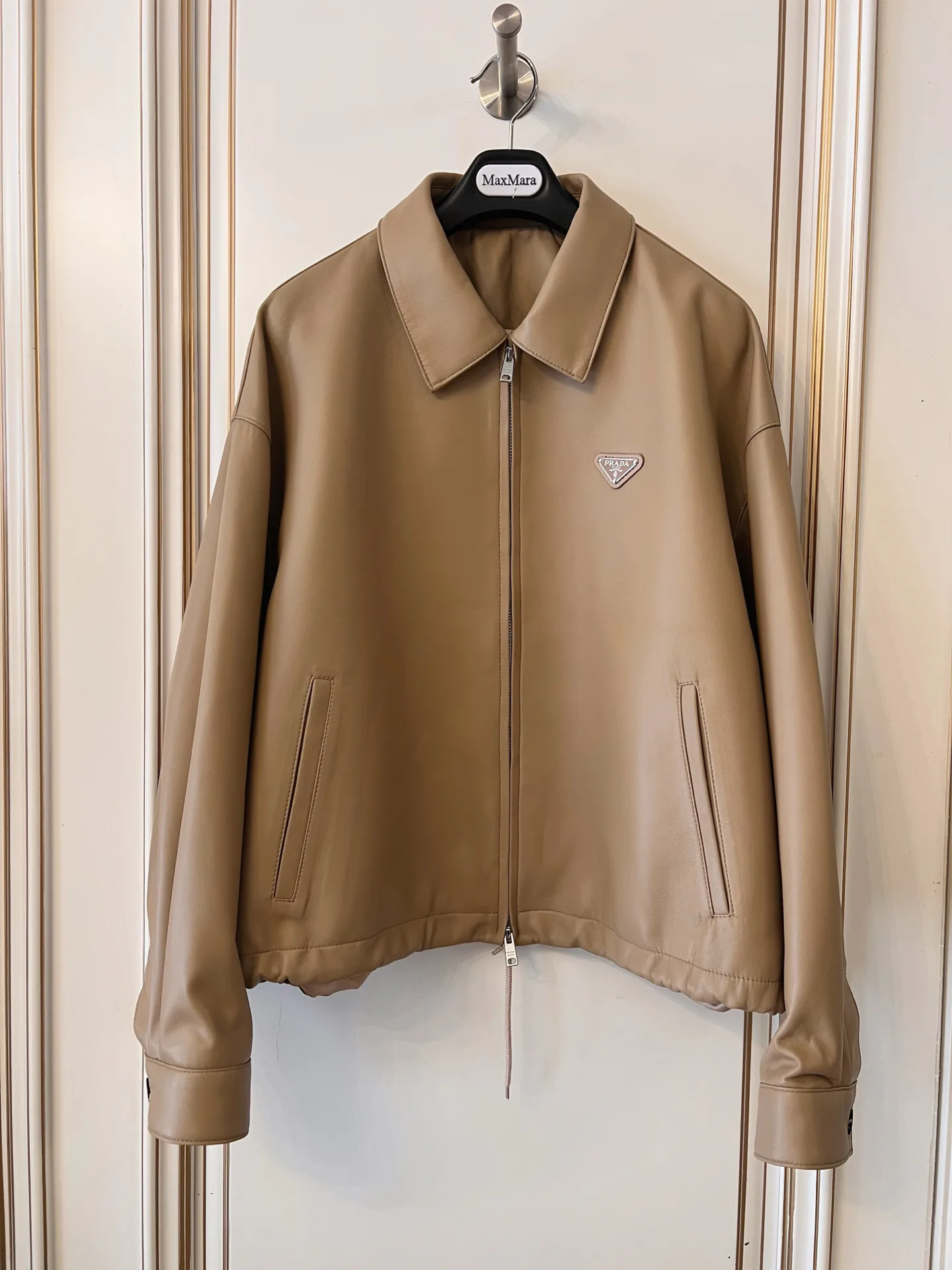 Кожаные Куртки И Дублёнки Женские Prada 11686142