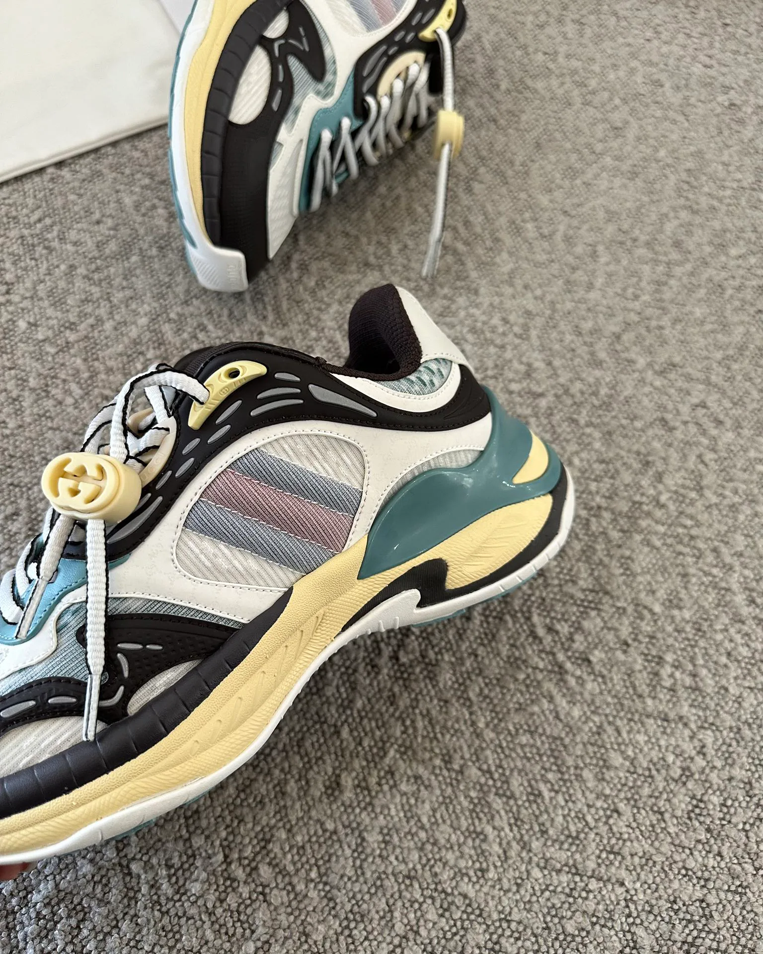 Кроссовки Женские Gucci 4321360