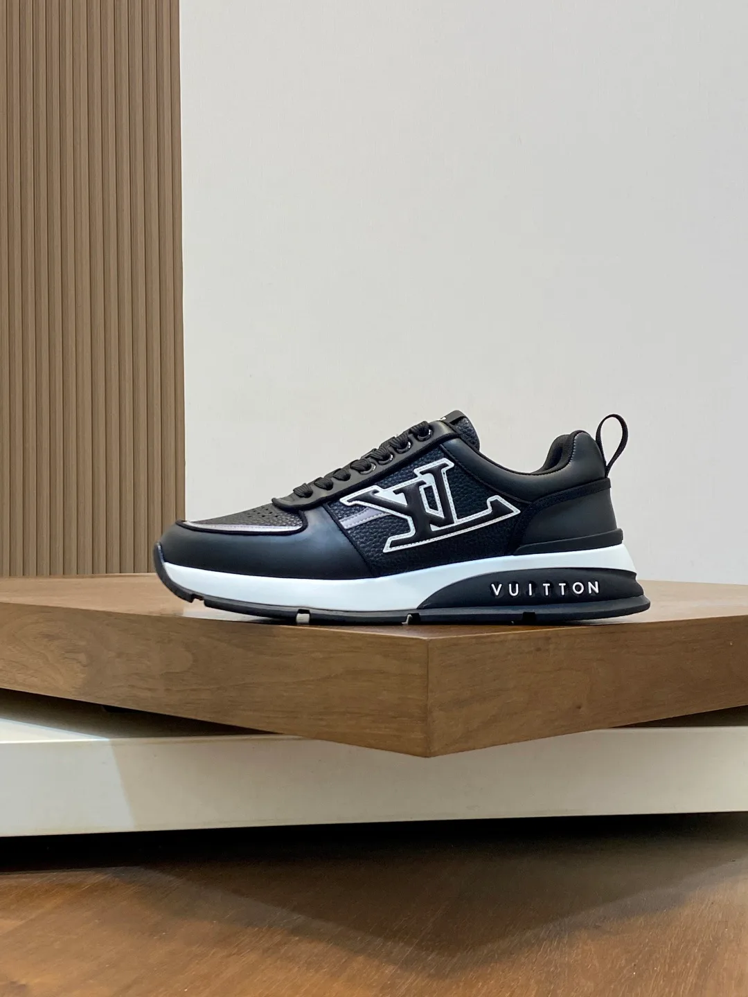 Кроссовки Мужские Louis Vuitton 11250168