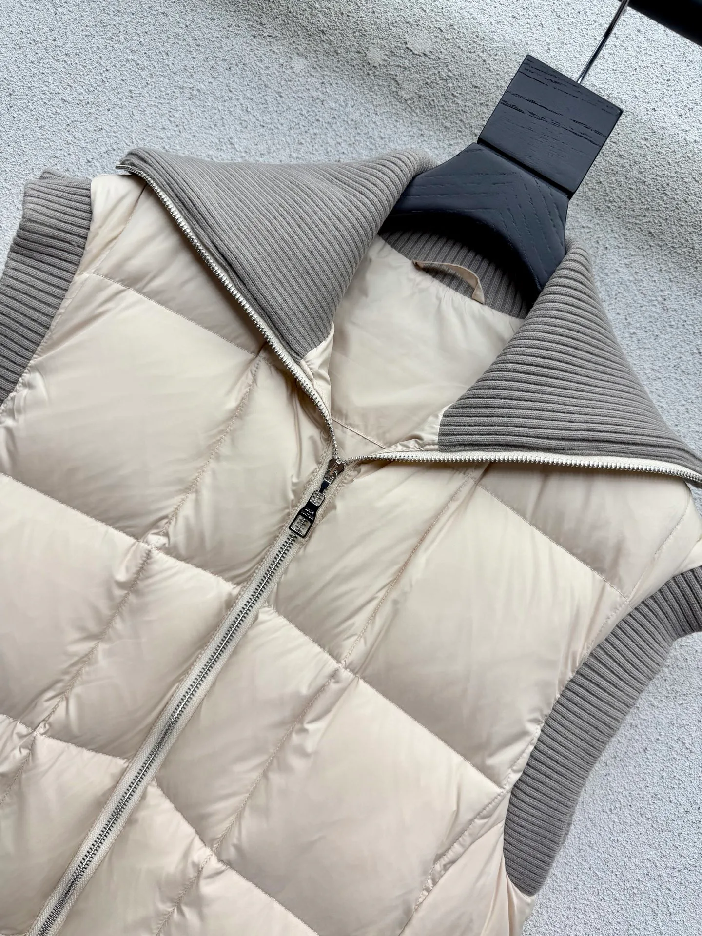 Жилеты Женские Louis Vuitton 19323519
