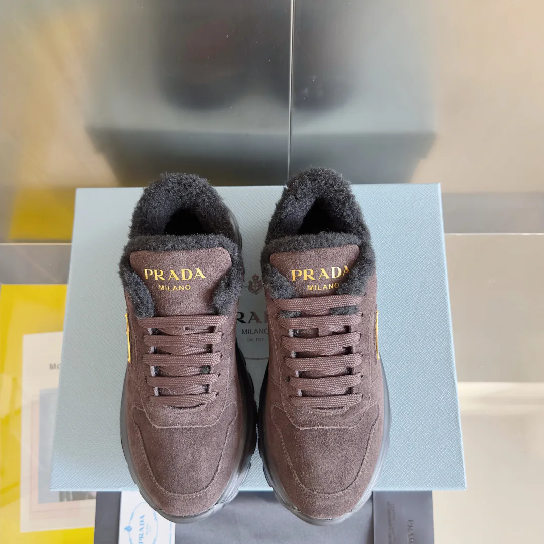 Кроссовки Женские Prada 194560