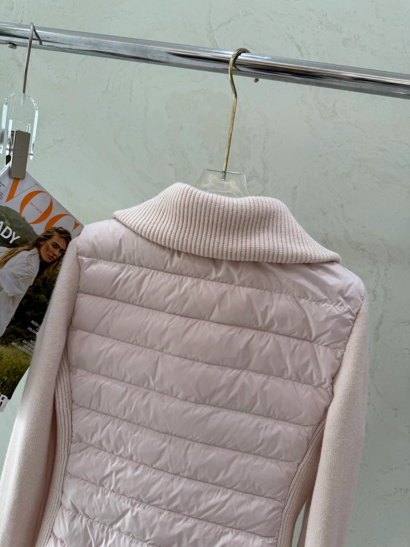 Куртки И Пуховики Женские Moncler 17918881