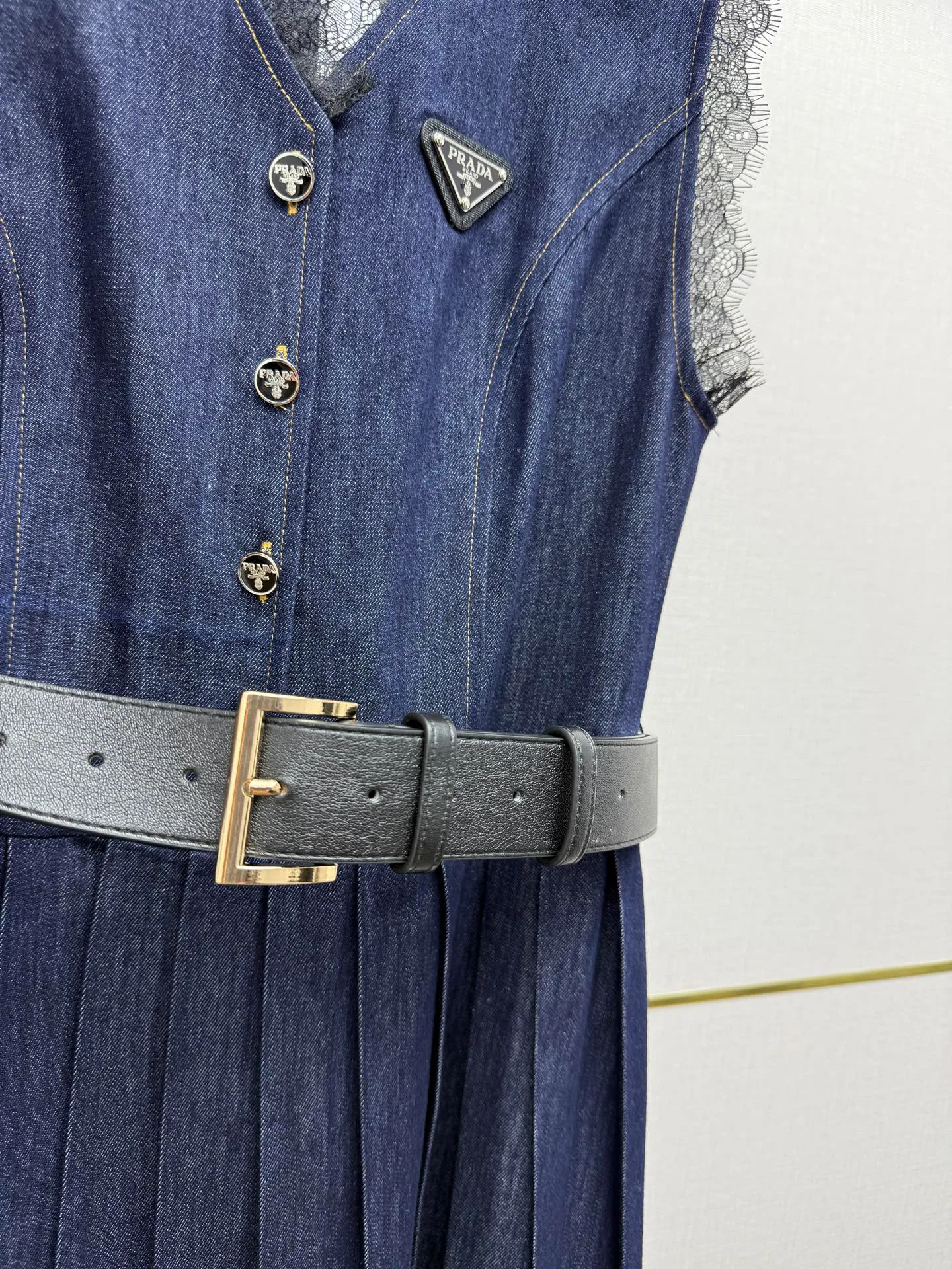 Платья Женские Prada 12692211