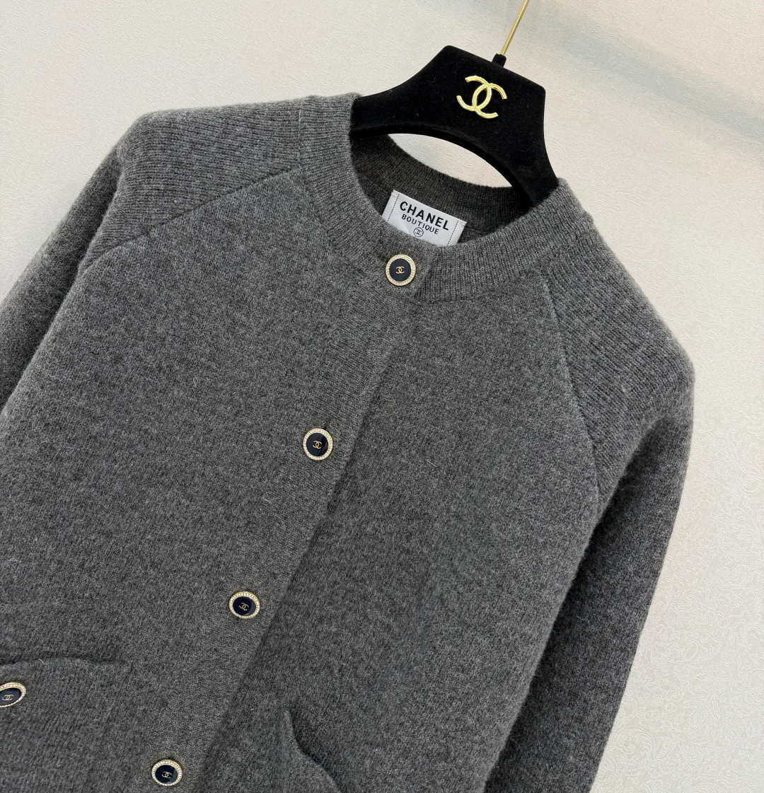 Джемперы И Свитеры Женские Chanel 18305758
