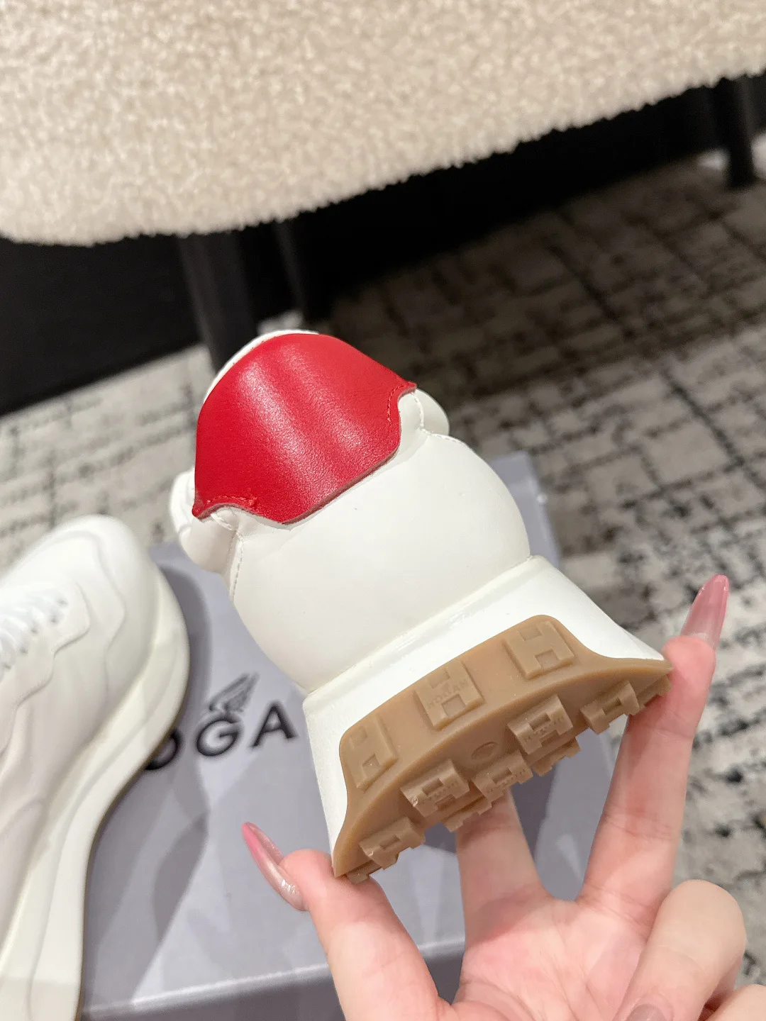 Кроссовки Женские Hogan 393102