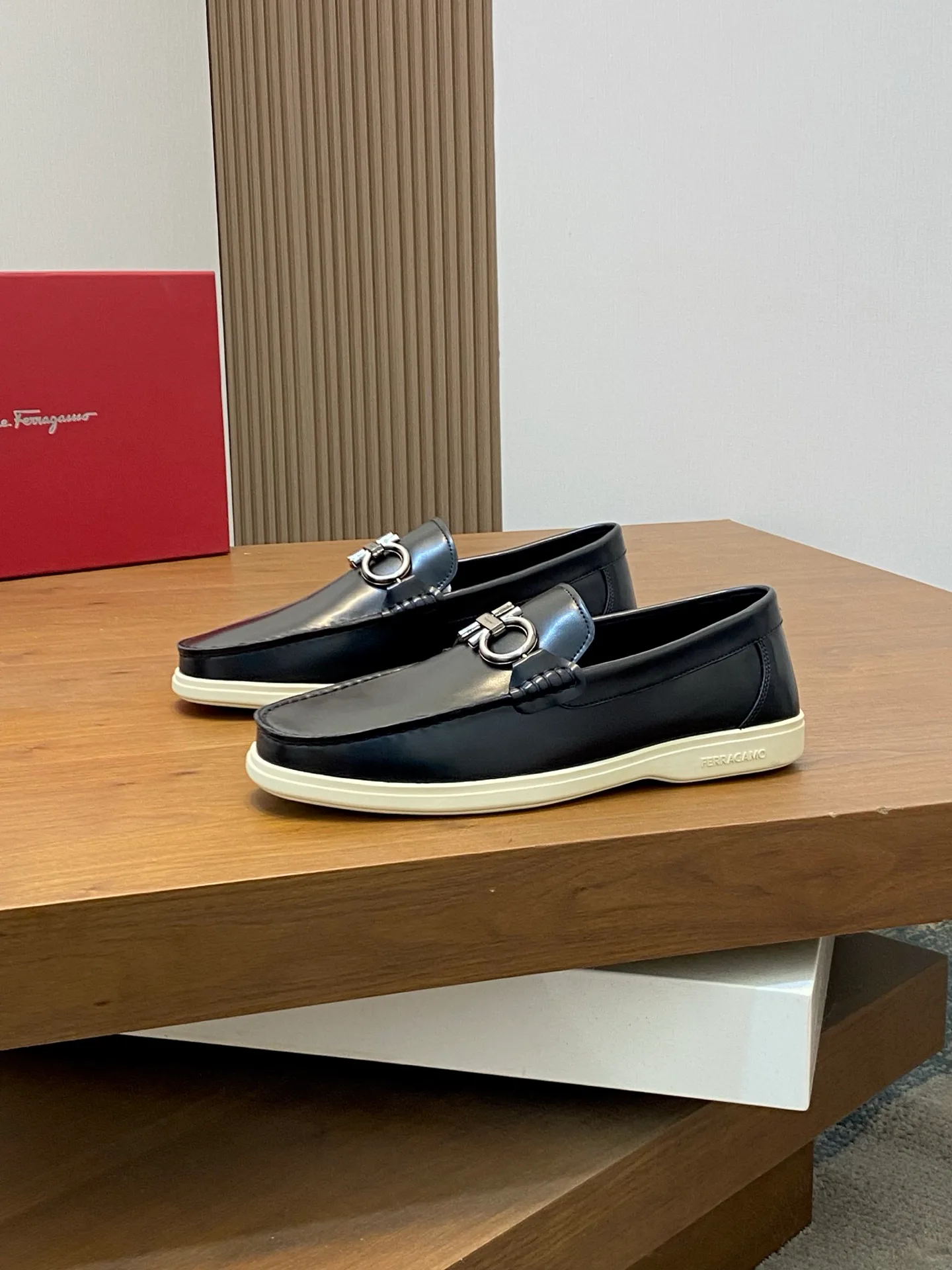 Лоферы И Туфли Мужские Salvatore Ferragamo 10697546