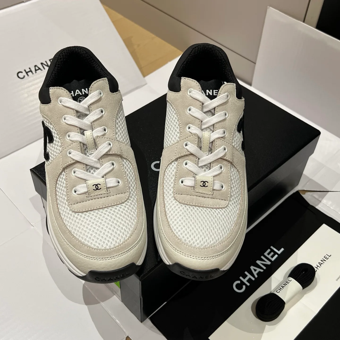 Кроссовки Женские Chanel 18121530