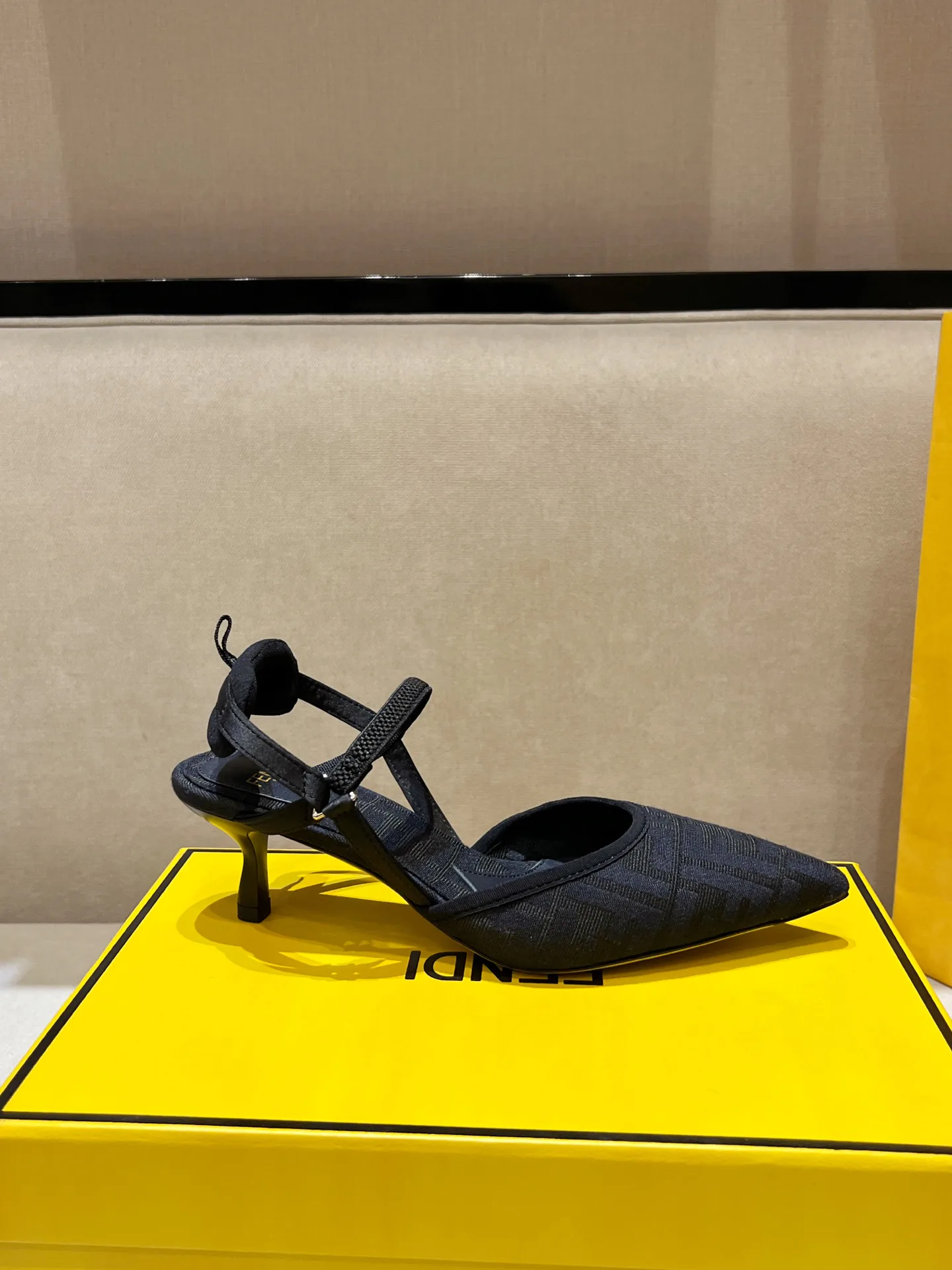 Туфли Женские Fendi 11209736