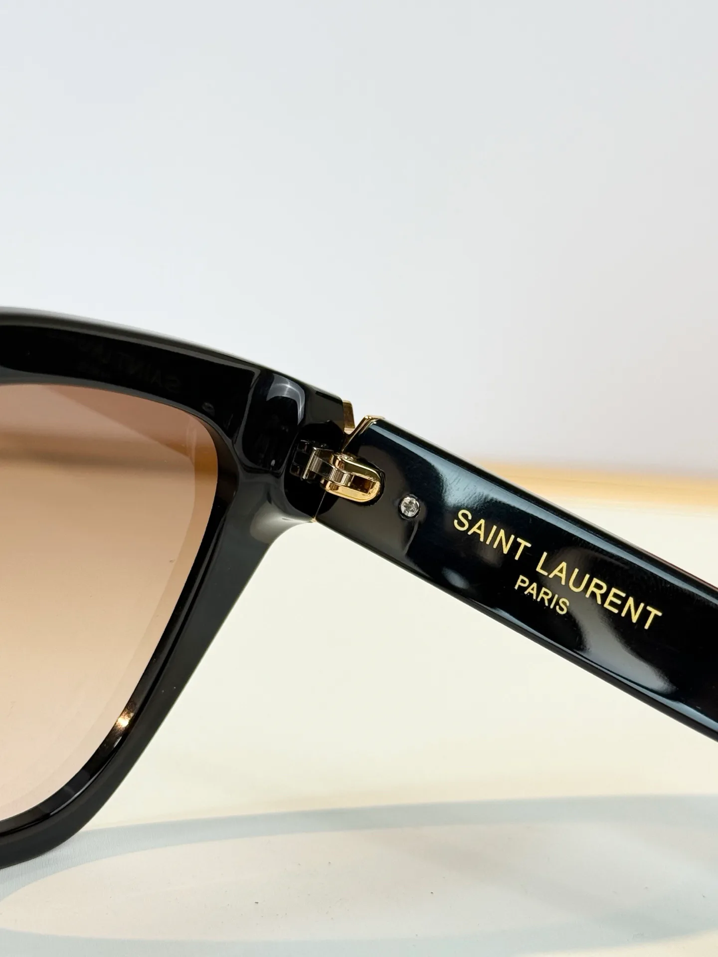 Очки Saint Laurent 18246209