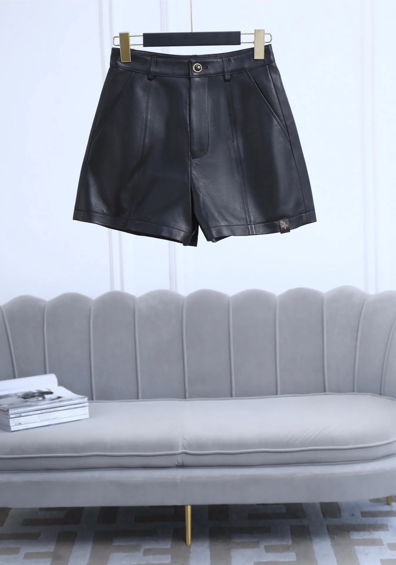 Шорты Женские Louis Vuitton 19856