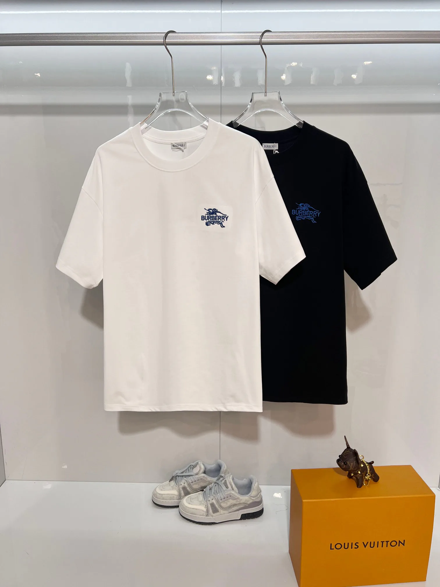 Футболки Женские Burberry 18000405