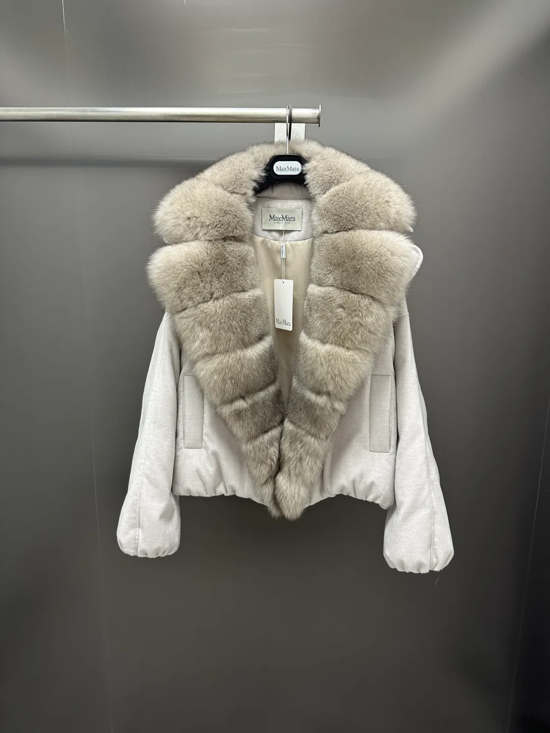 Куртки И Пуховики Женские Max Mara 18226693