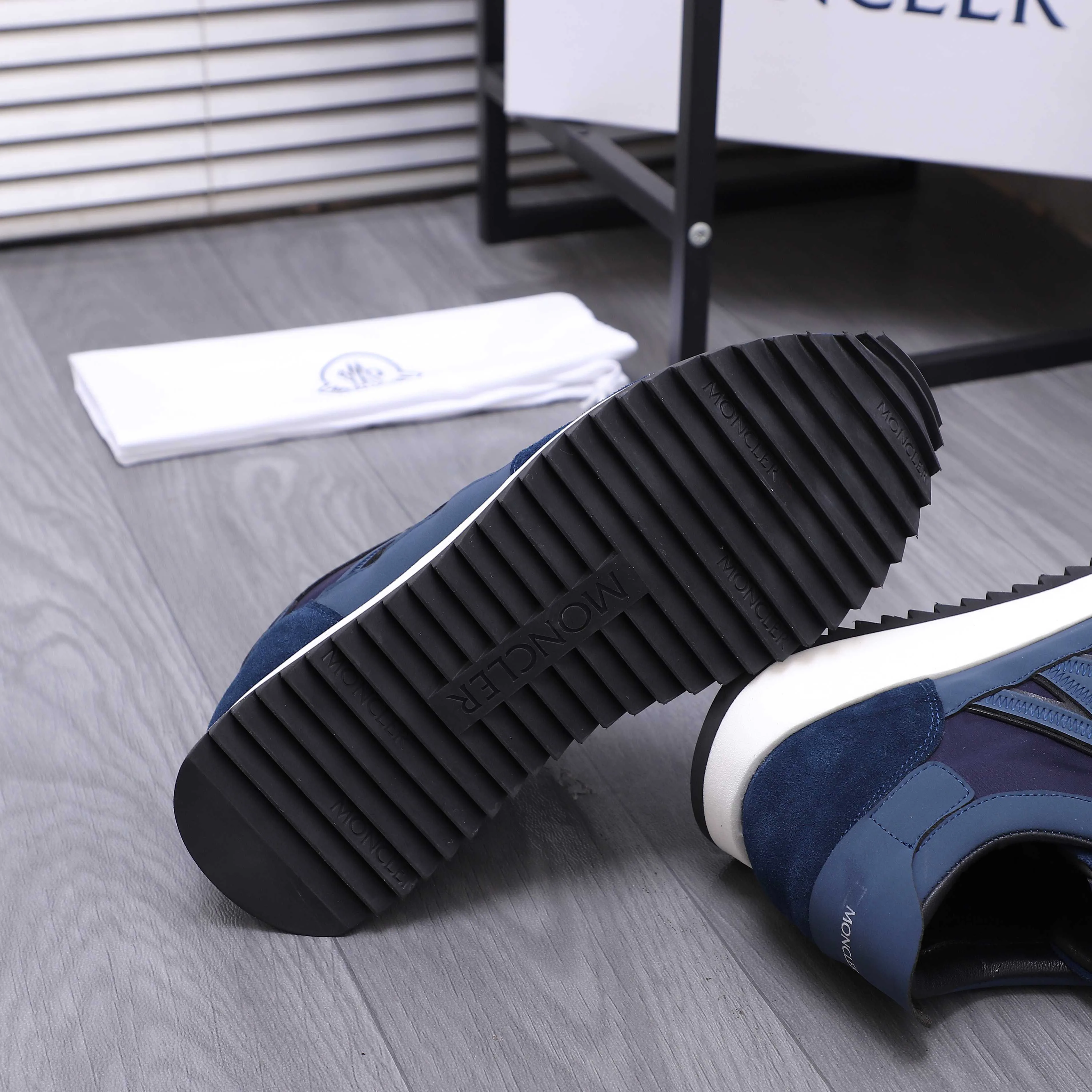 Кроссовки Мужские Moncler 10199669