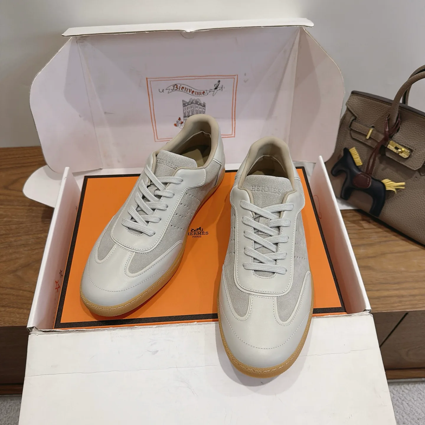 Кроссовки Женские Hermes 18230938