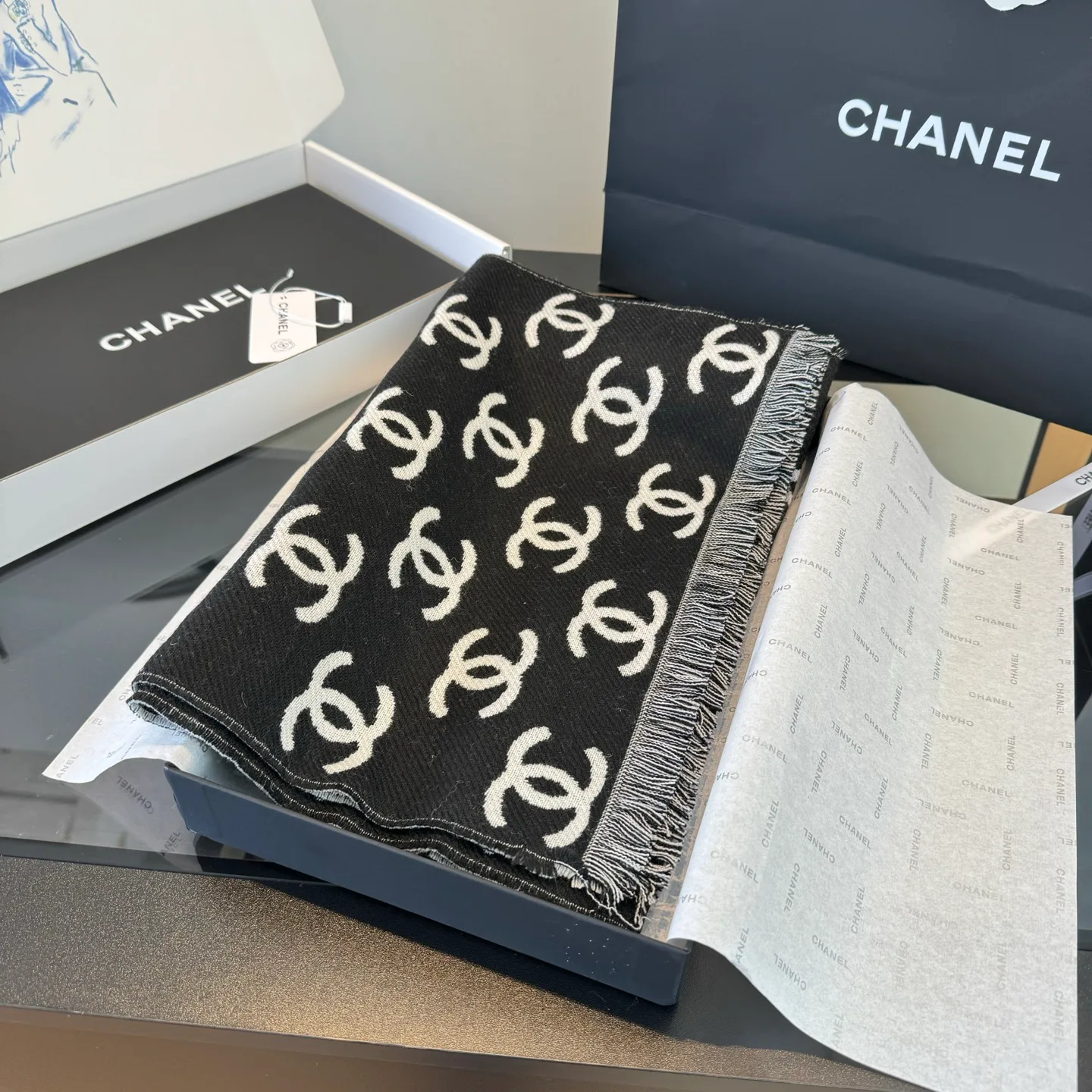 Шарфы Chanel 18104902