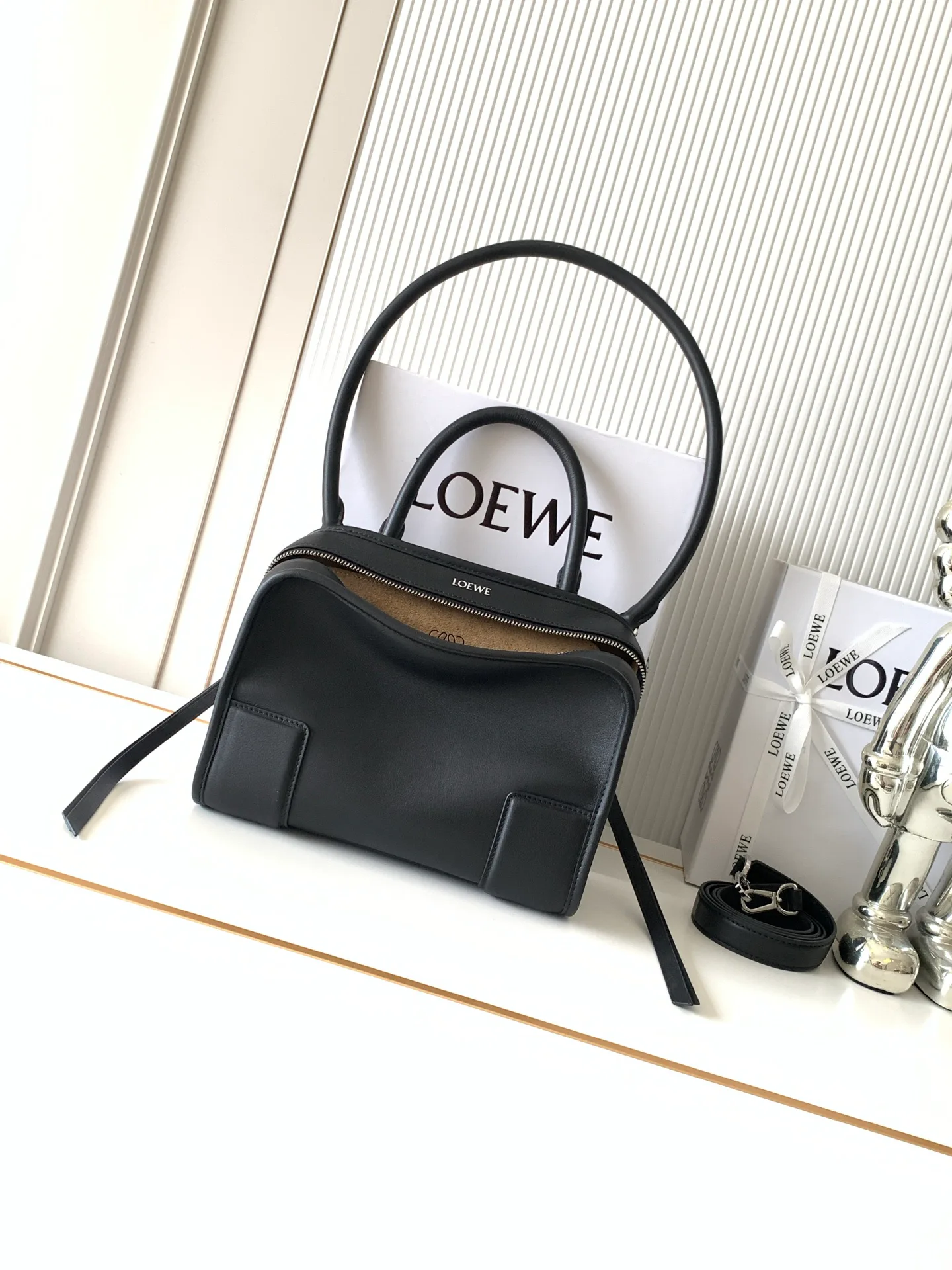 Классические Сумки Женские Loewe 13389854