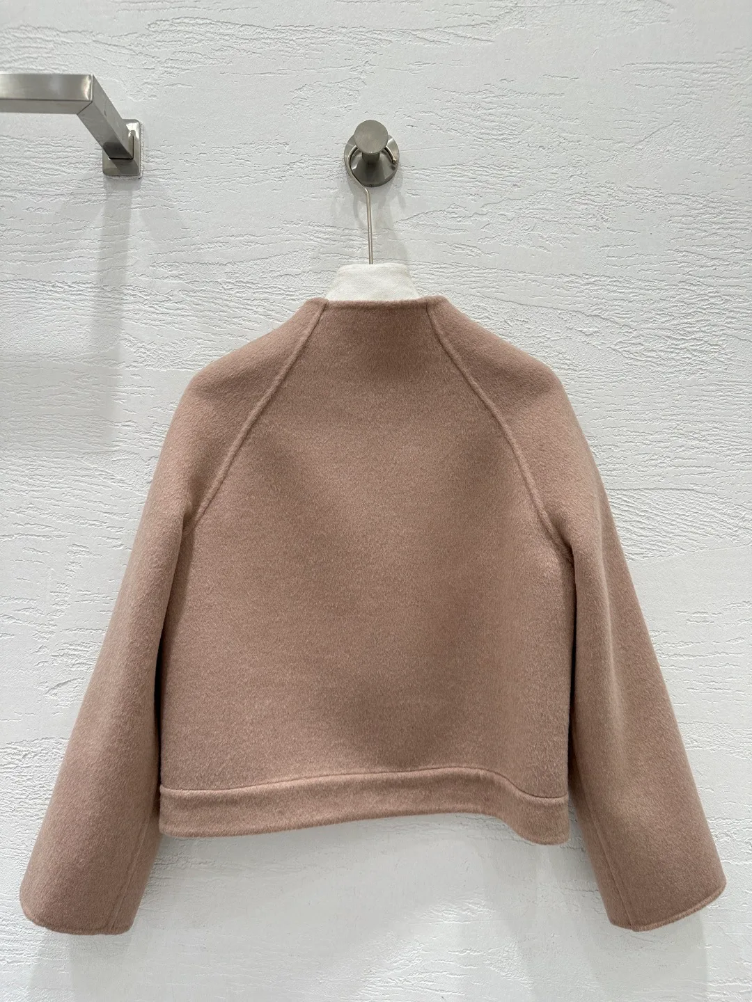 Куртки И Пуховики Женские Louis Vuitton 92655