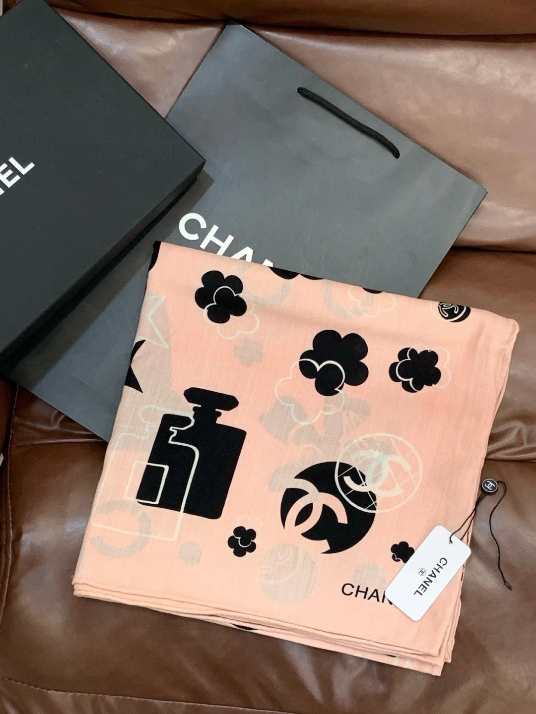 Платки Chanel 18627034