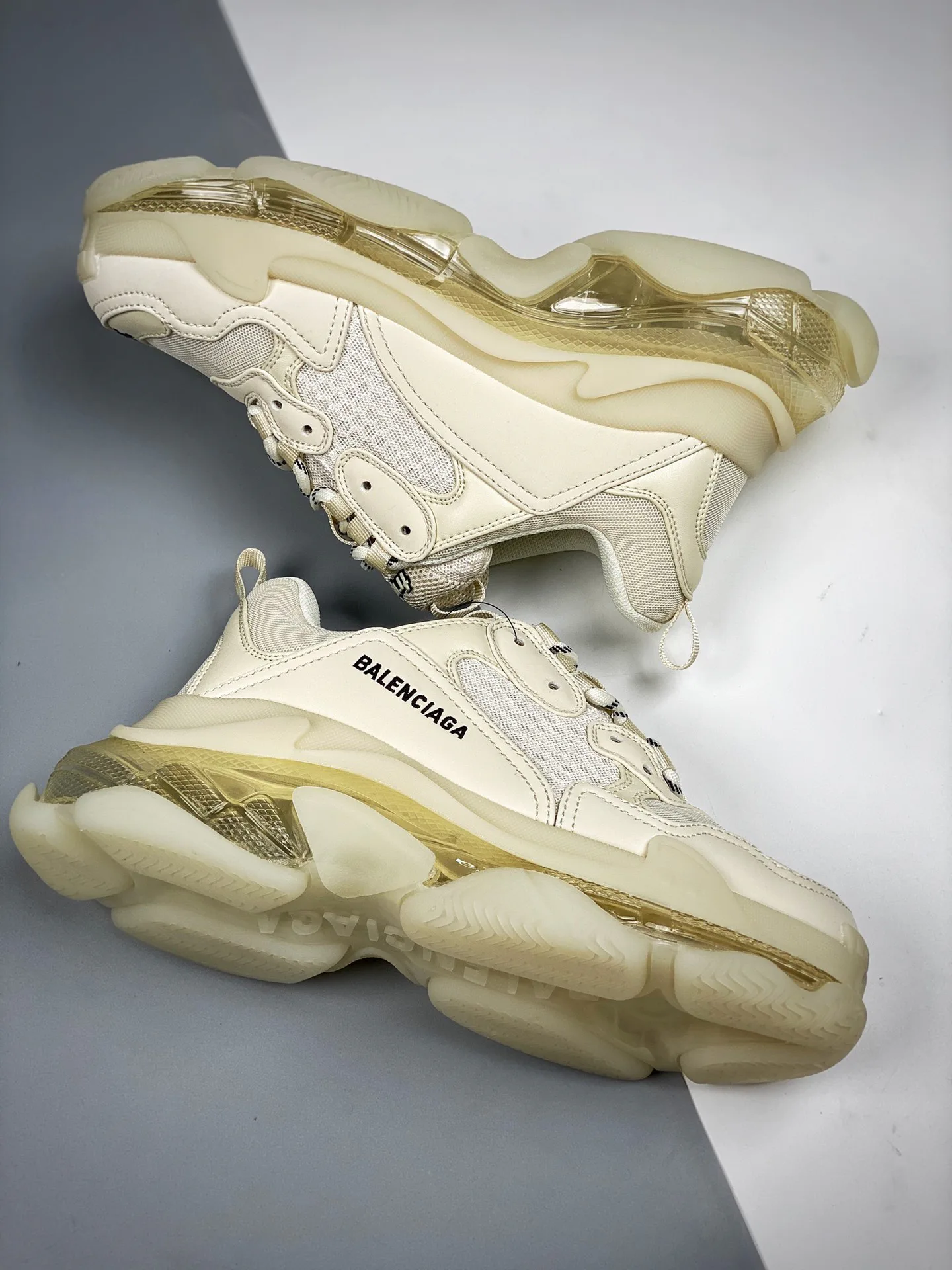 Кроссовки Женские Balenciaga 9668