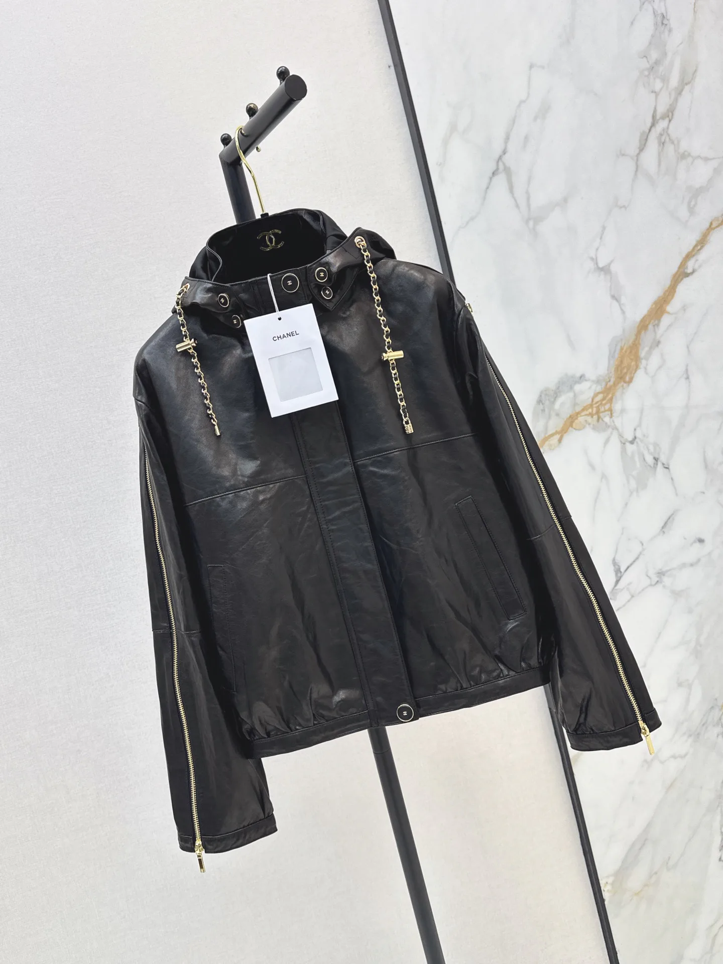 Кожаные Куртки И Дублёнки Женские Chanel 18757481