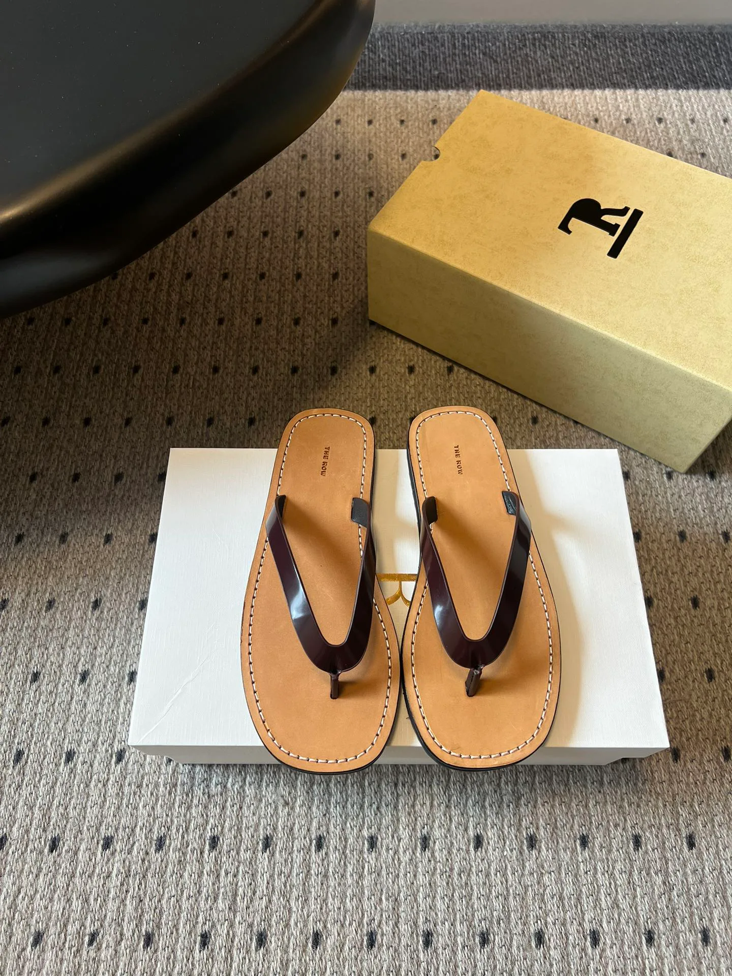 Шлепанцы Женские The Row 11850689