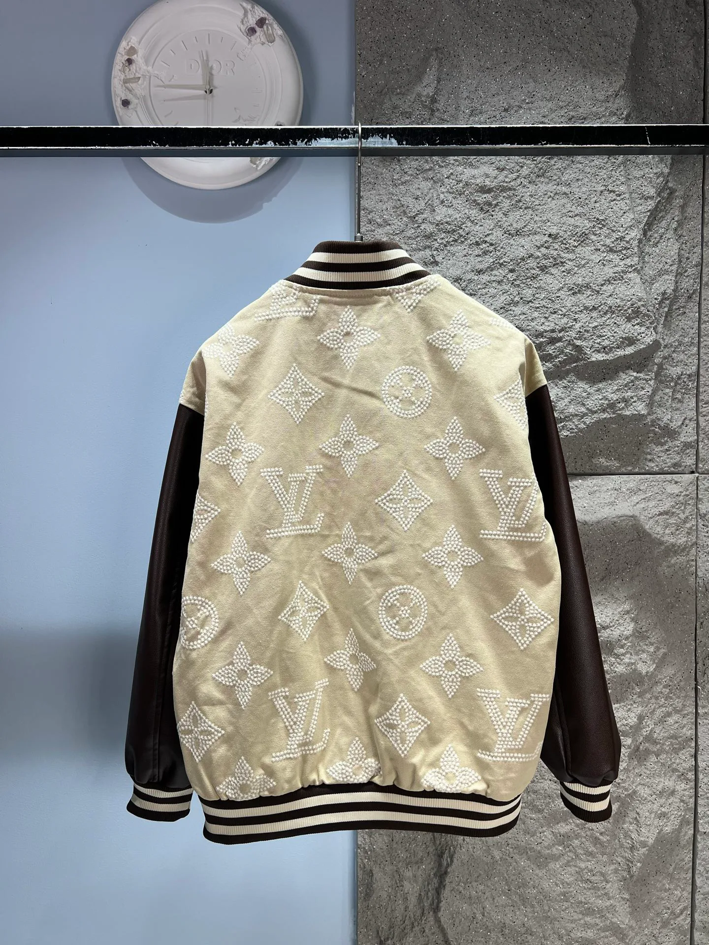 Куртки И Пуховики Мужские Louis Vuitton 129475