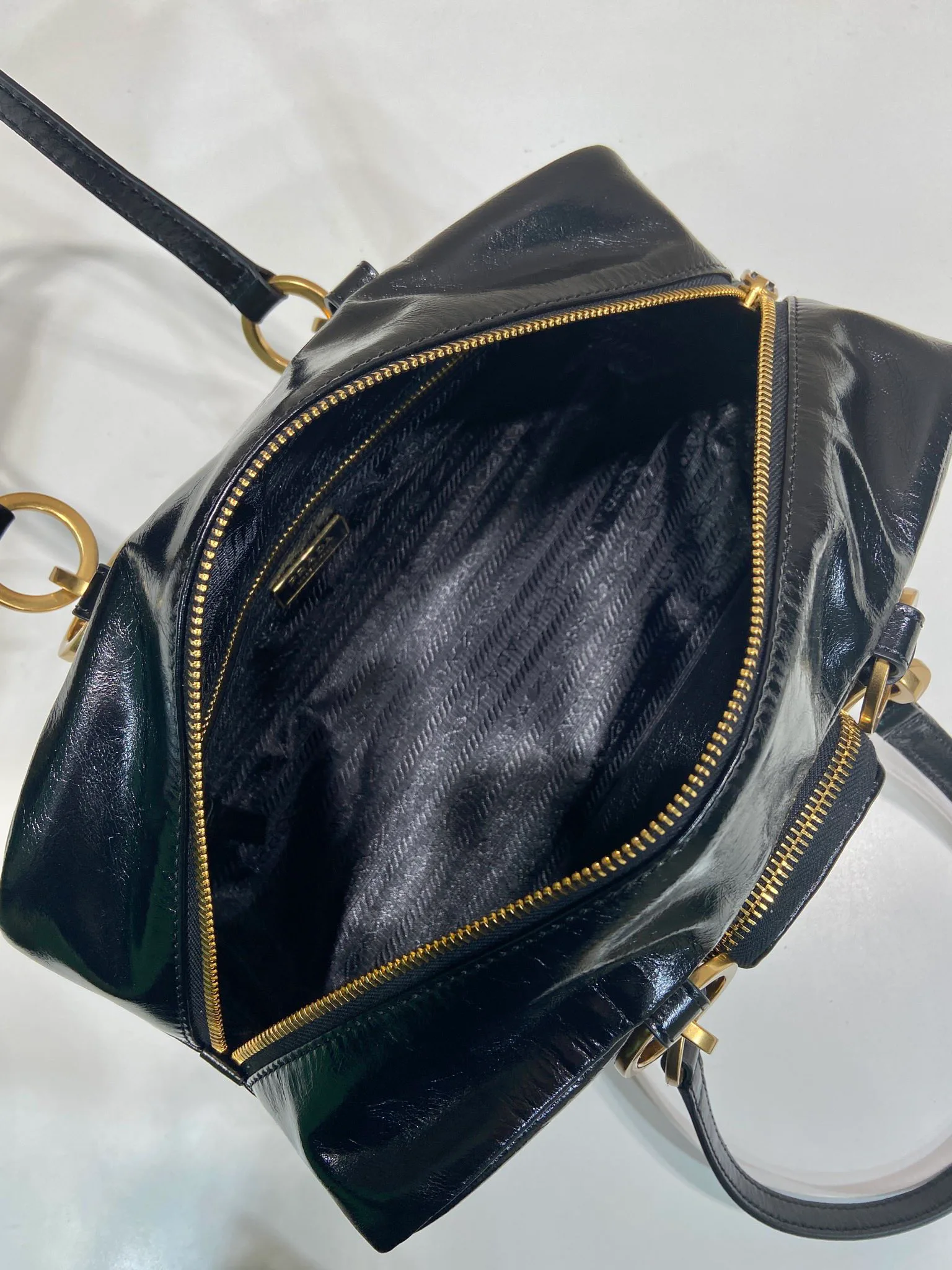 Классические Сумки Женские Prada 11336051