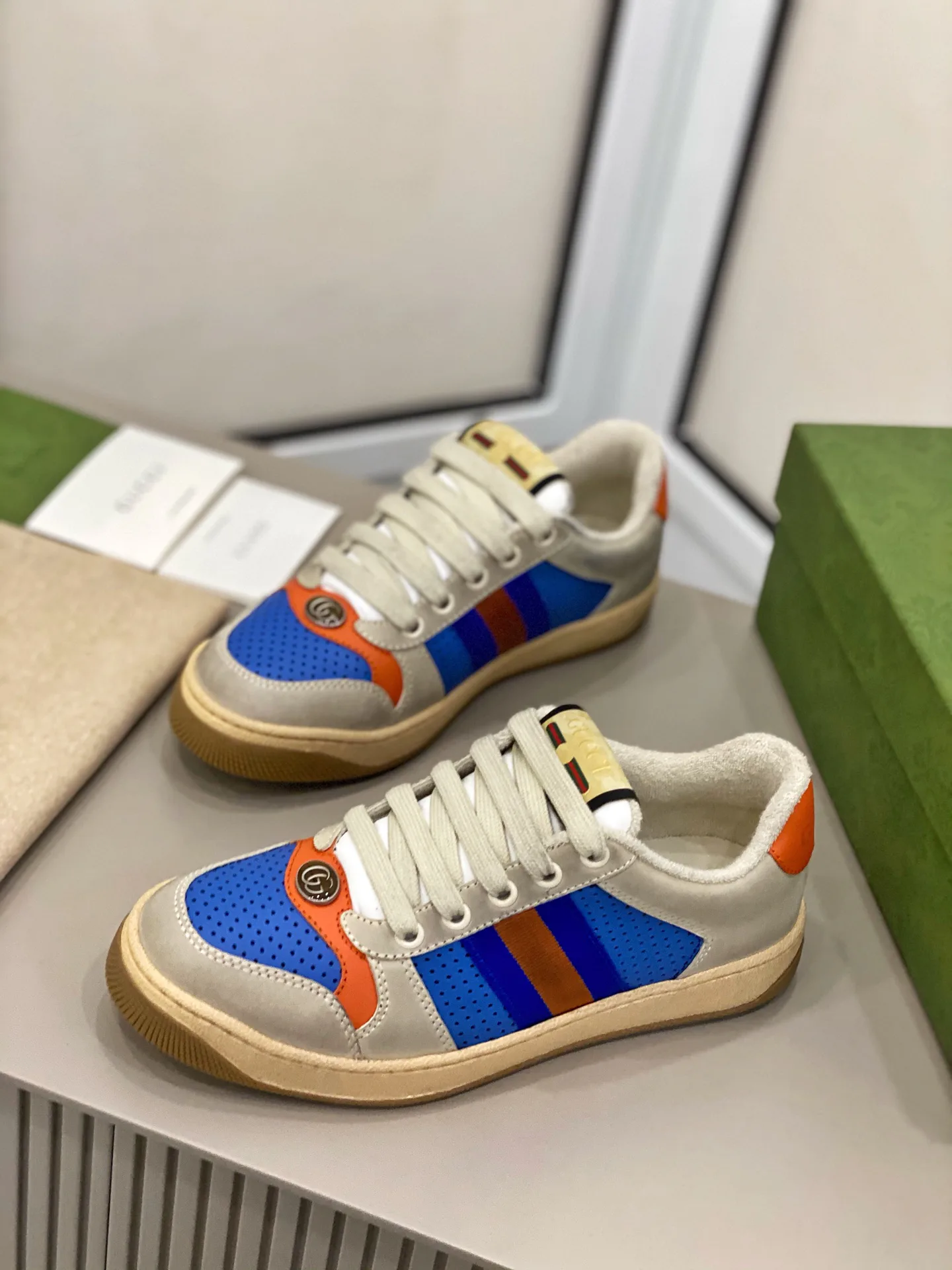 Кроссовки Женские Gucci 17620492
