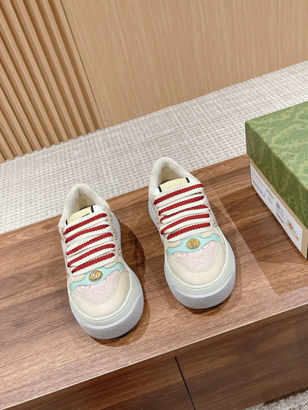 Кроссовки Женские Gucci 238280