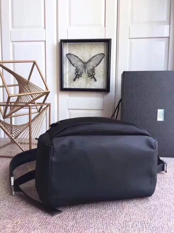 Рюкзаки Мужские Prada 340423