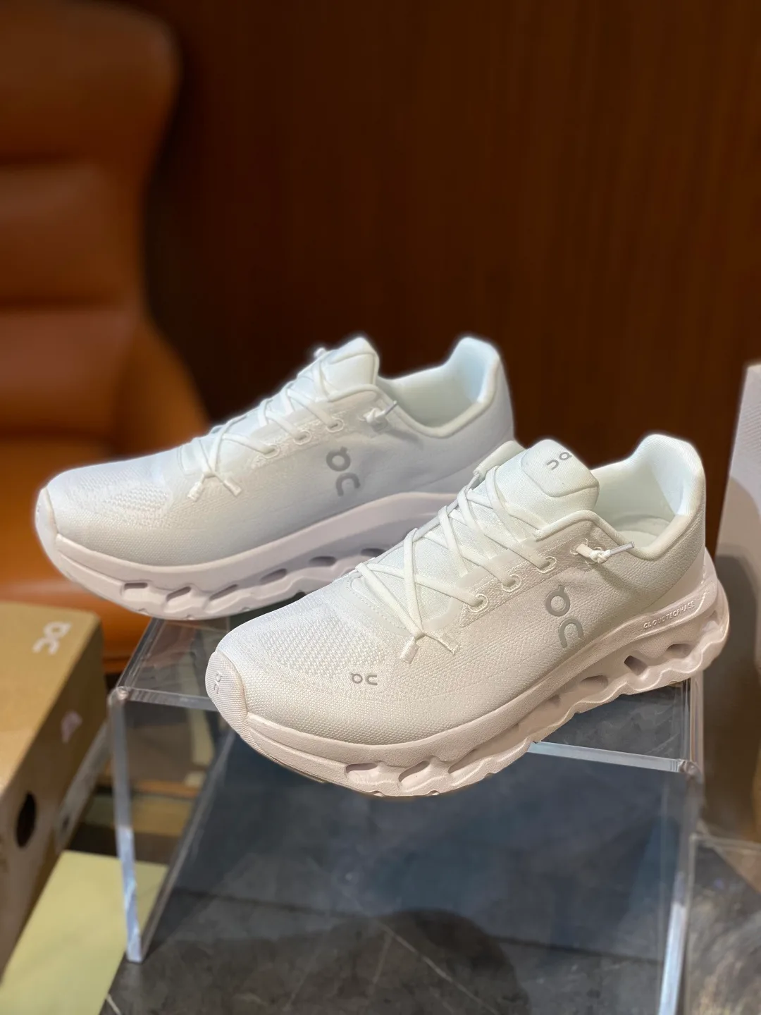 Кроссовки Женские Loewe 11517925