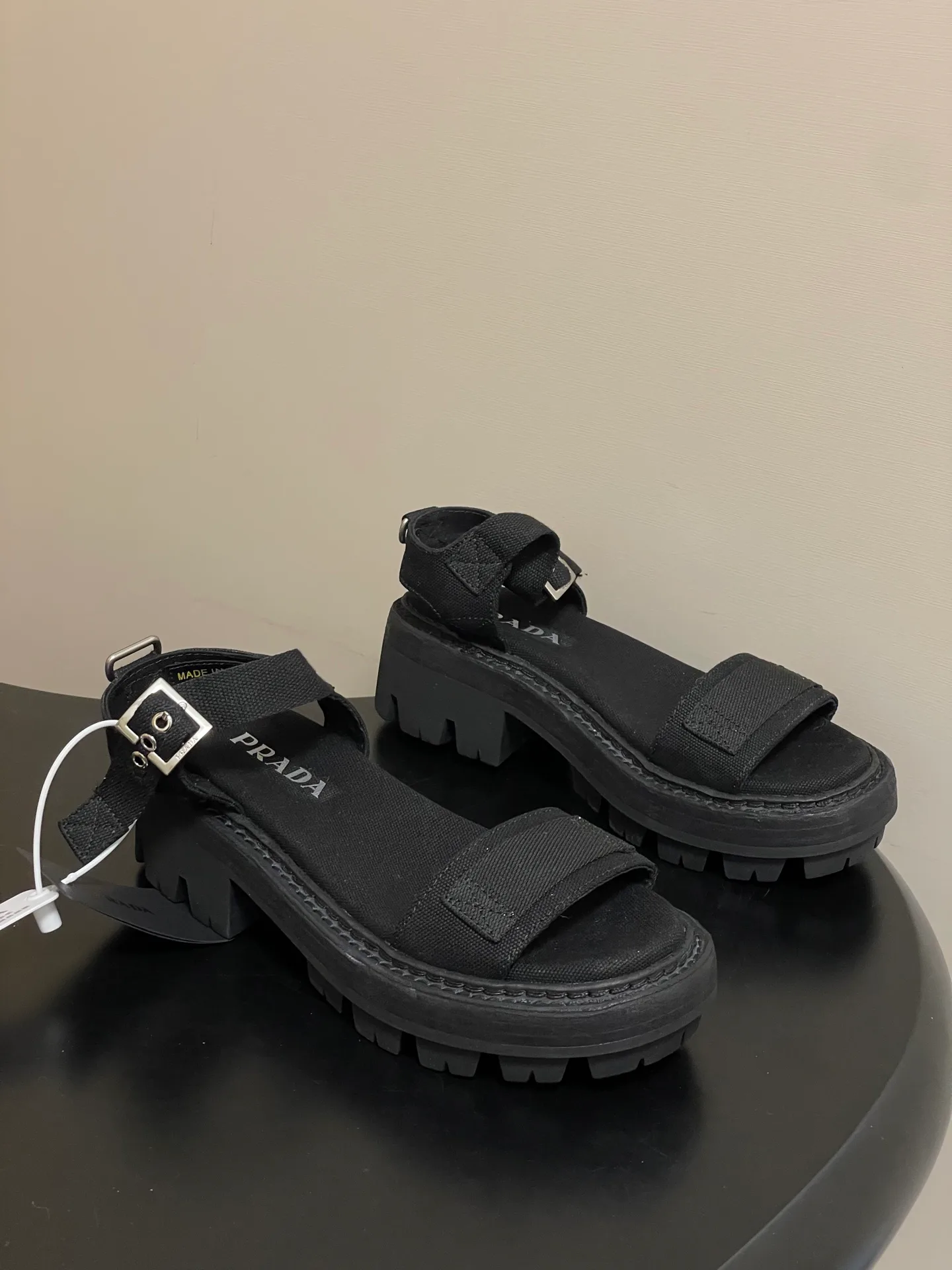 Босоножки Женские Prada 12810949
