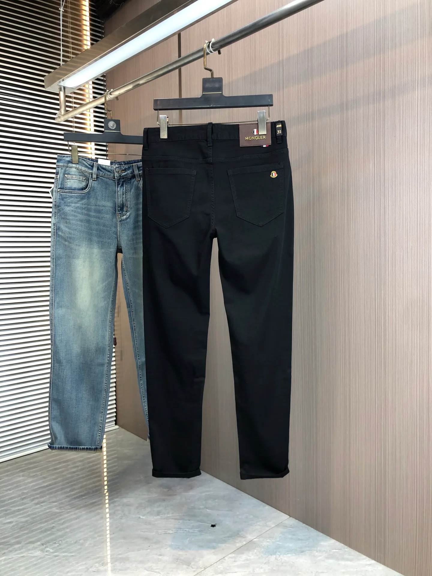 Джинсы Мужские Moncler 11514641