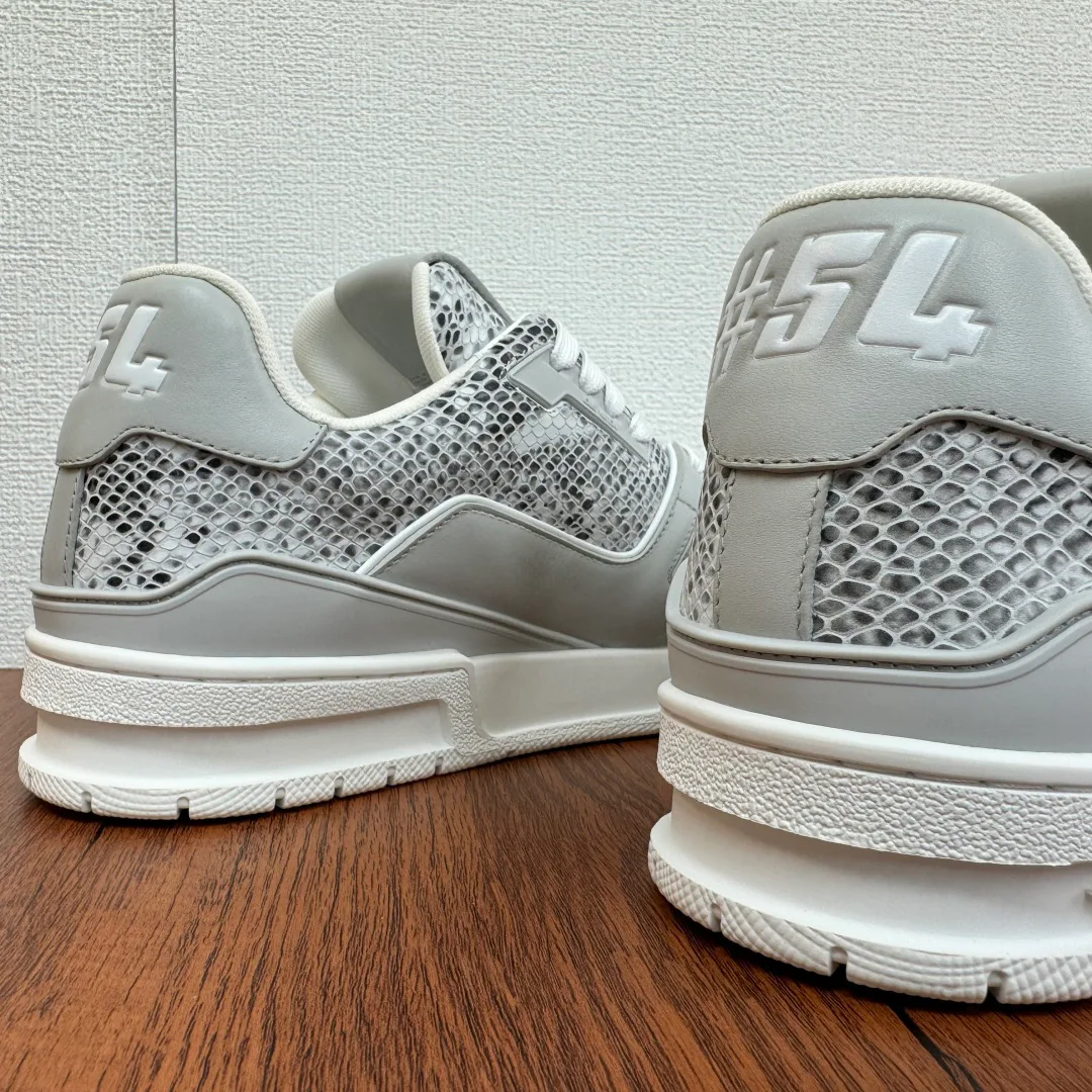 Кроссовки Мужские Louis Vuitton 5892088