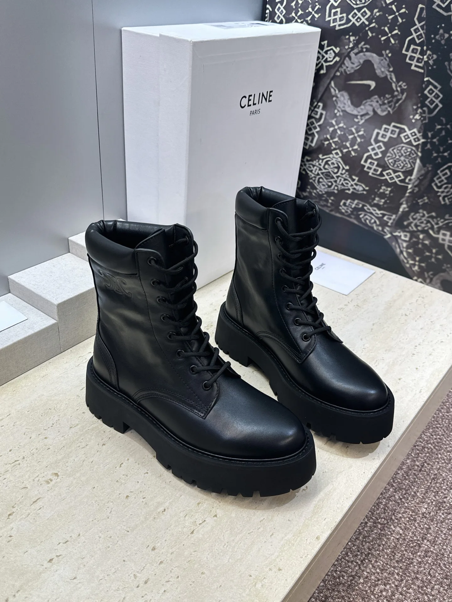 Ботинки Женские Celine 17344266