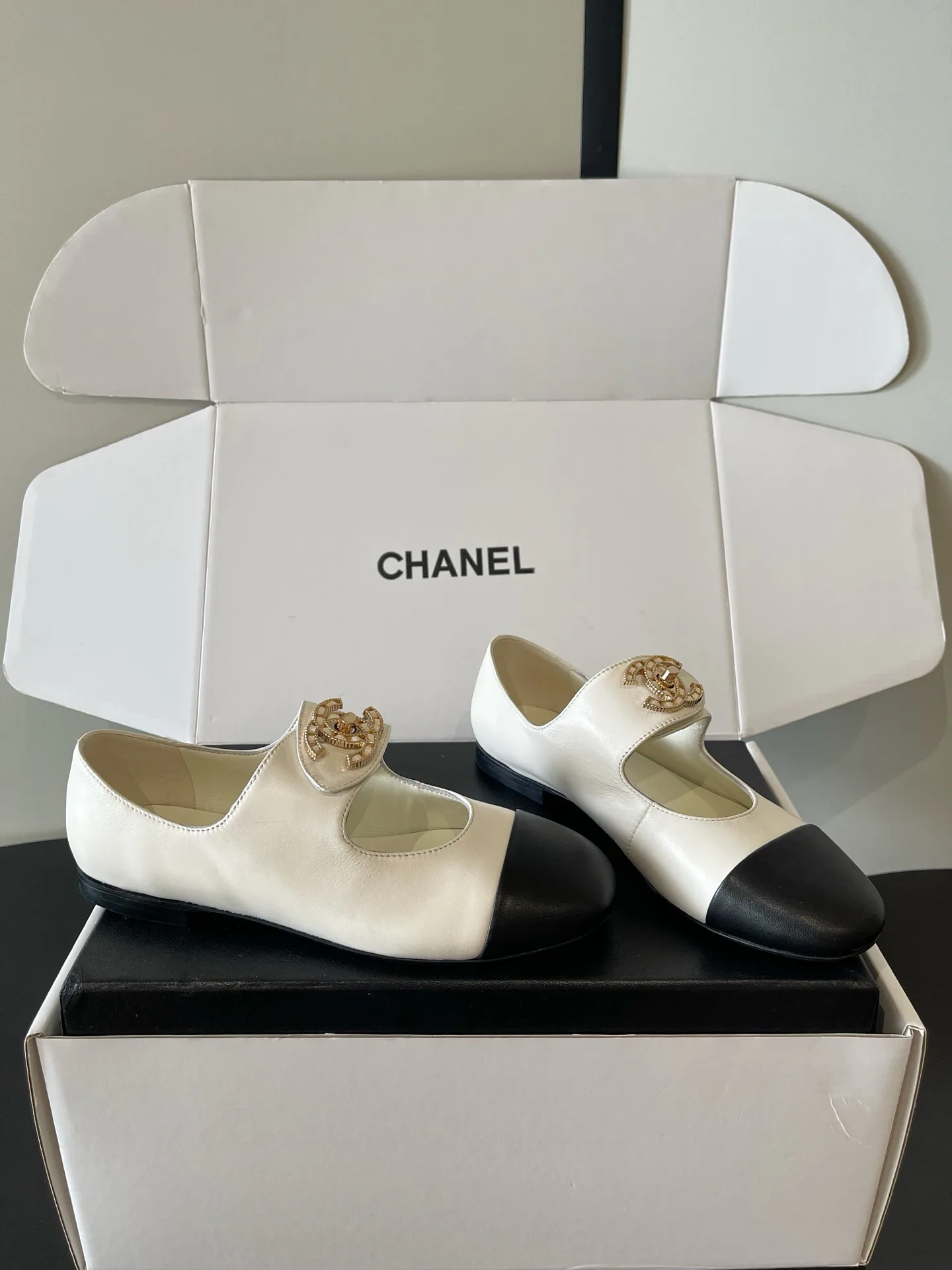 Туфли Женские Chanel 18234970