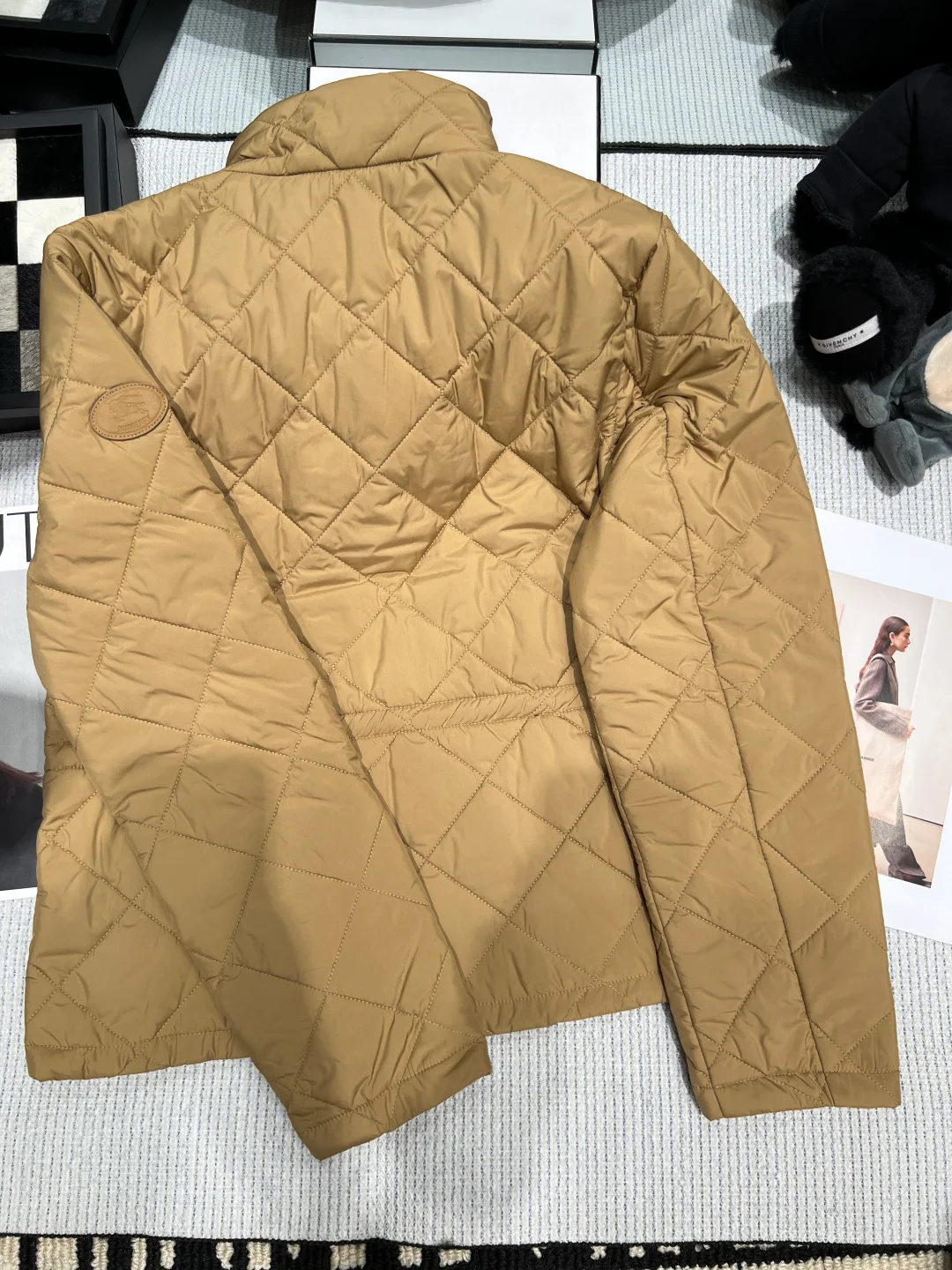 Куртки И Пуховики Женские Burberry 18172185