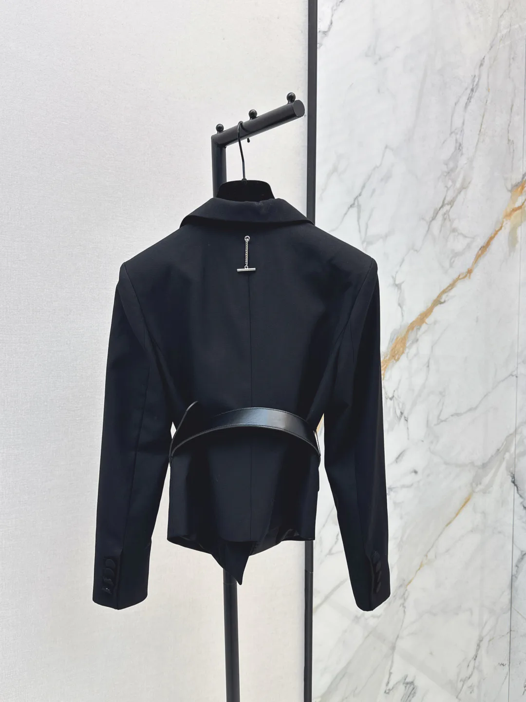 Куртки И Пуховики Женские Alexander Mcqueen 63608