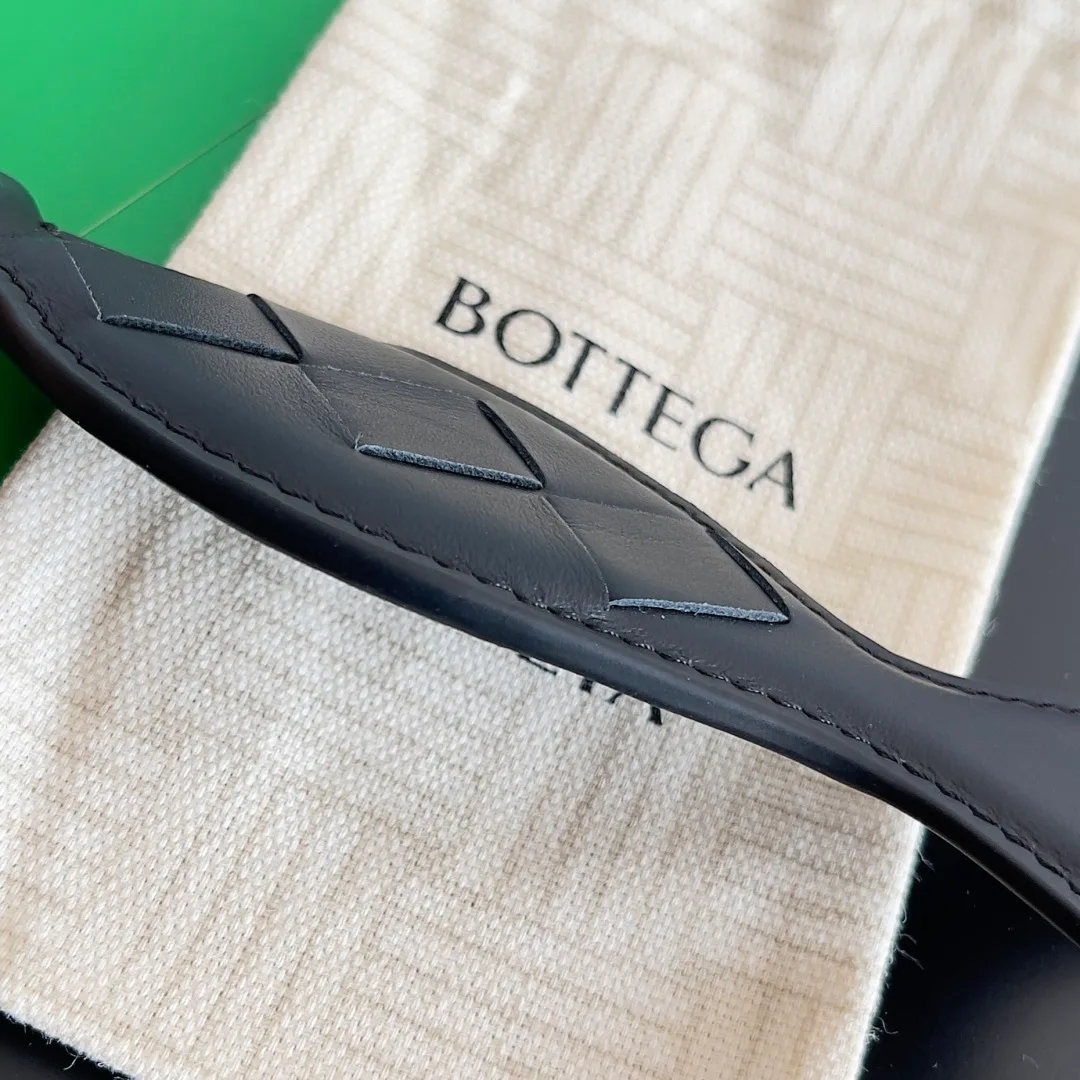 Ключницы Bottega Veneta 595703