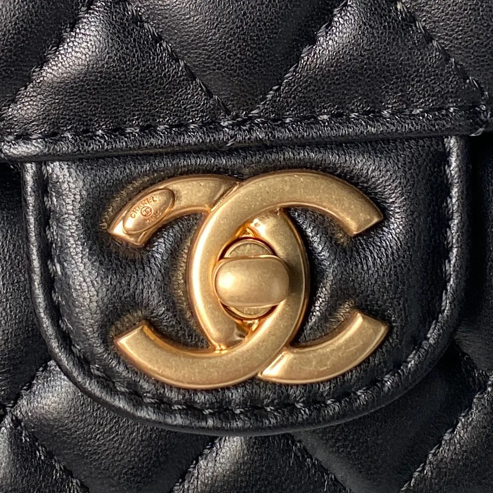 Классические Сумки Женские Chanel 18207737