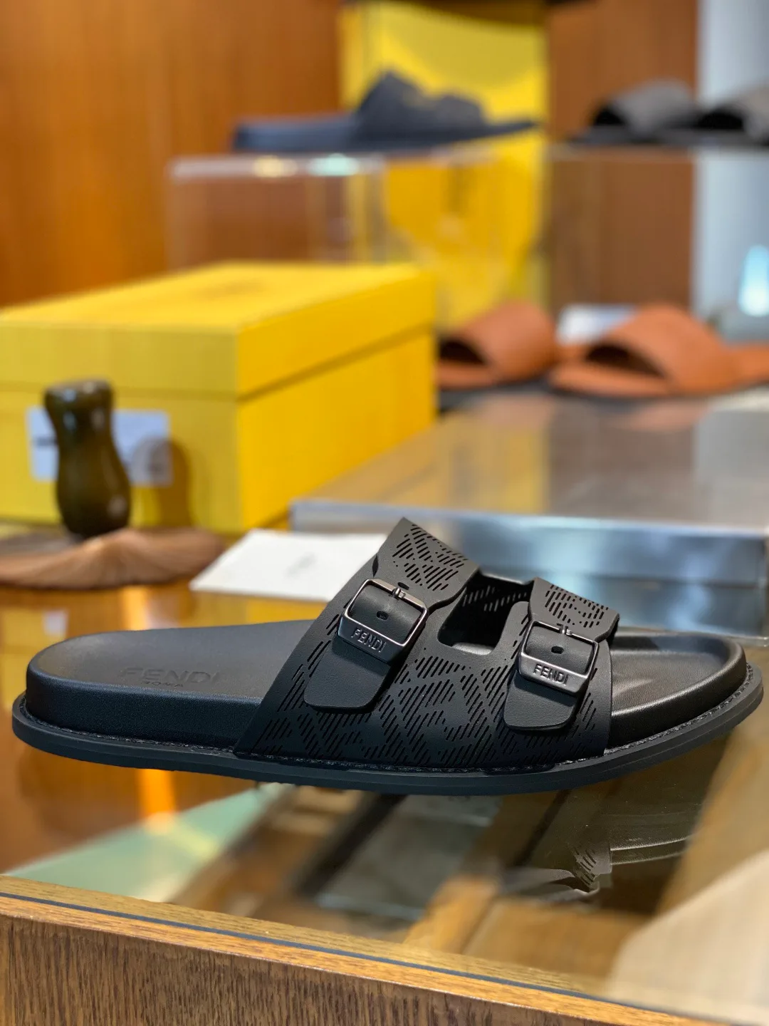 Сандалии Мужские Fendi 11511768