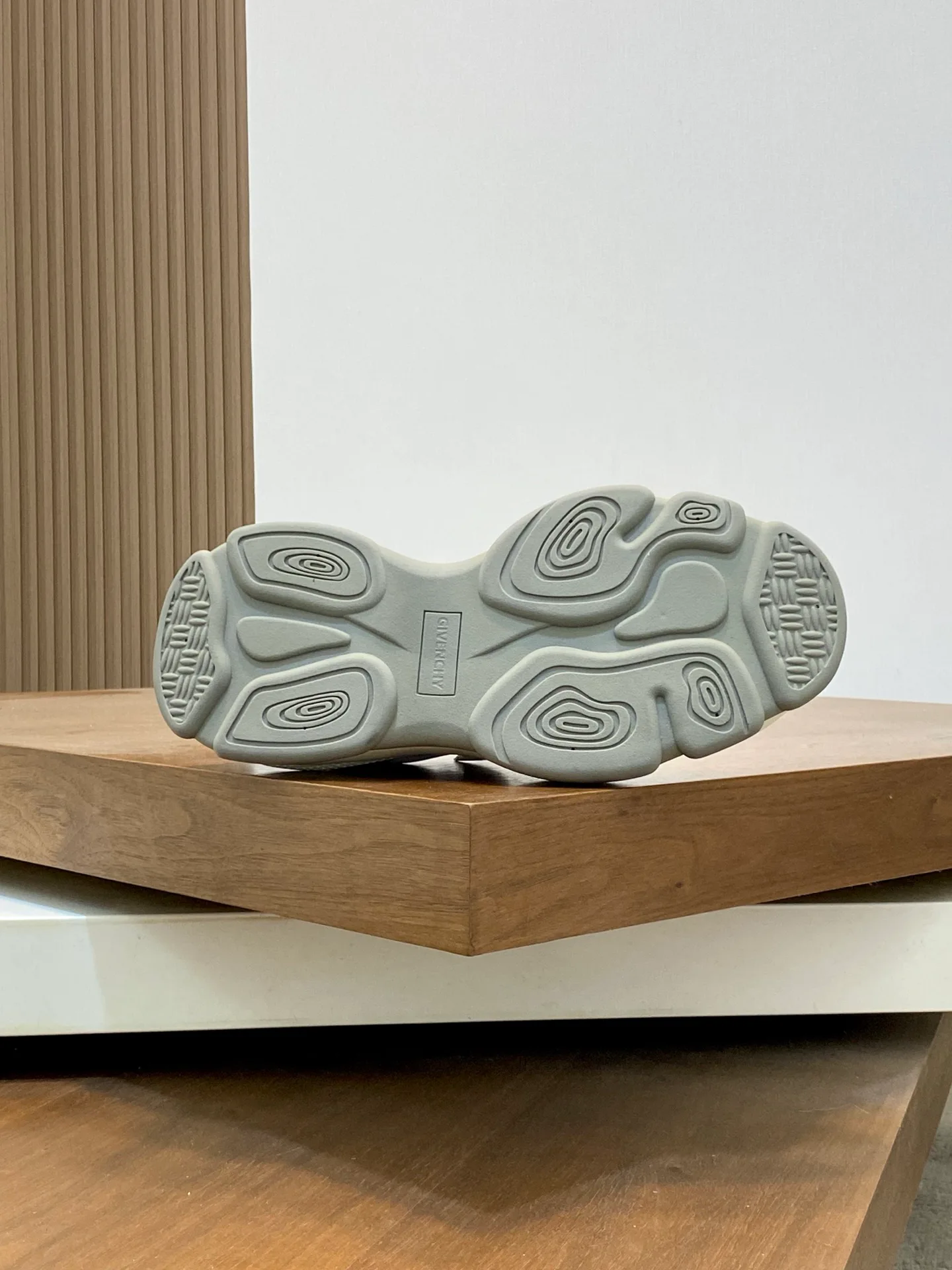 Кроссовки Мужские Givenchy 33834