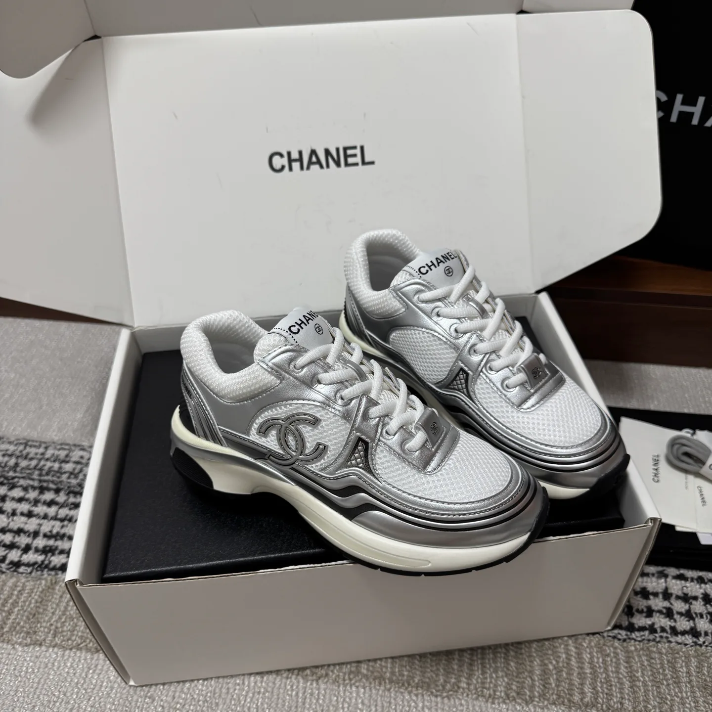 Кроссовки Женские Chanel 947302