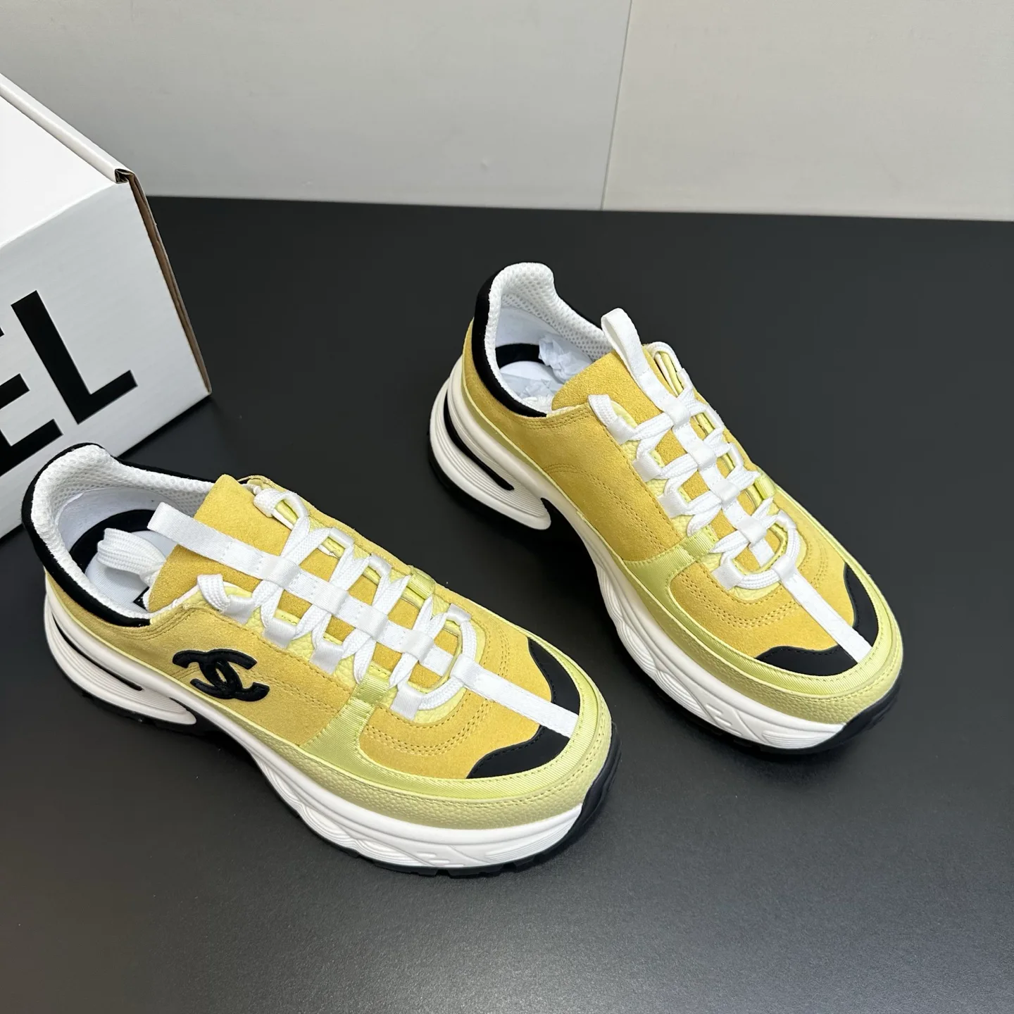 Кроссовки Женские Chanel 1748640