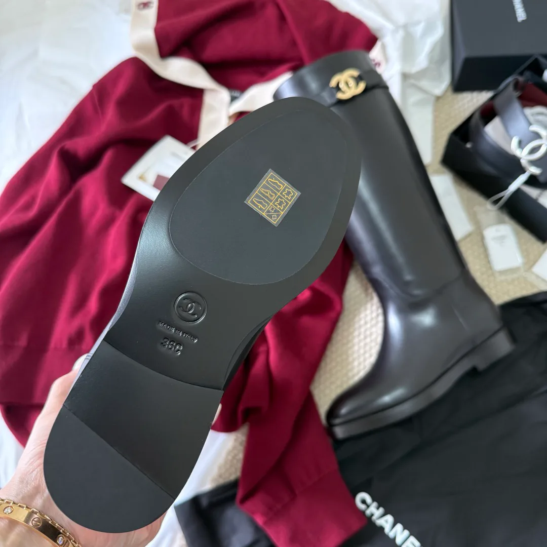 Сапоги Женские Chanel 18152258